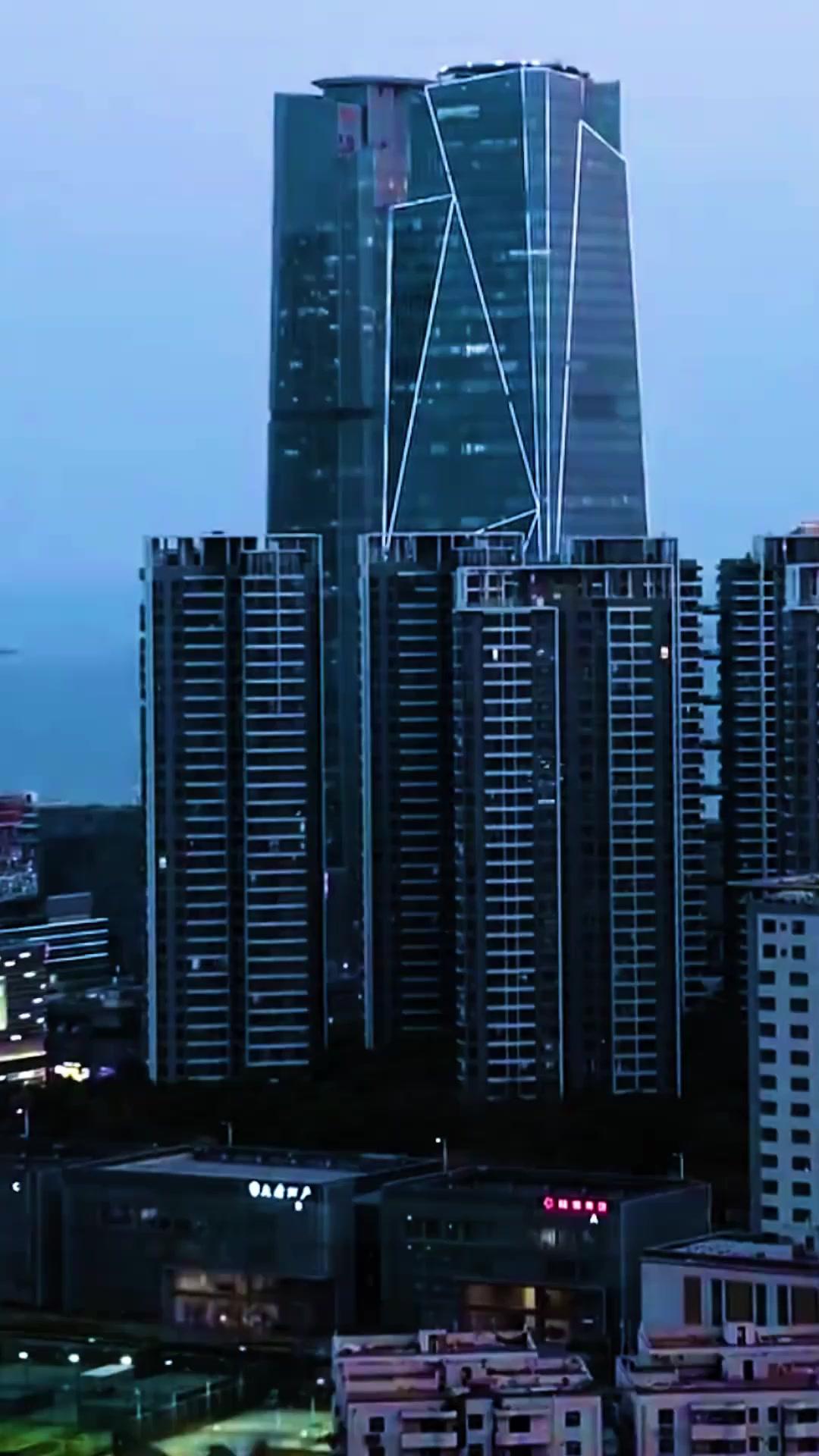 Patinho Feio Virou Cisne Branco