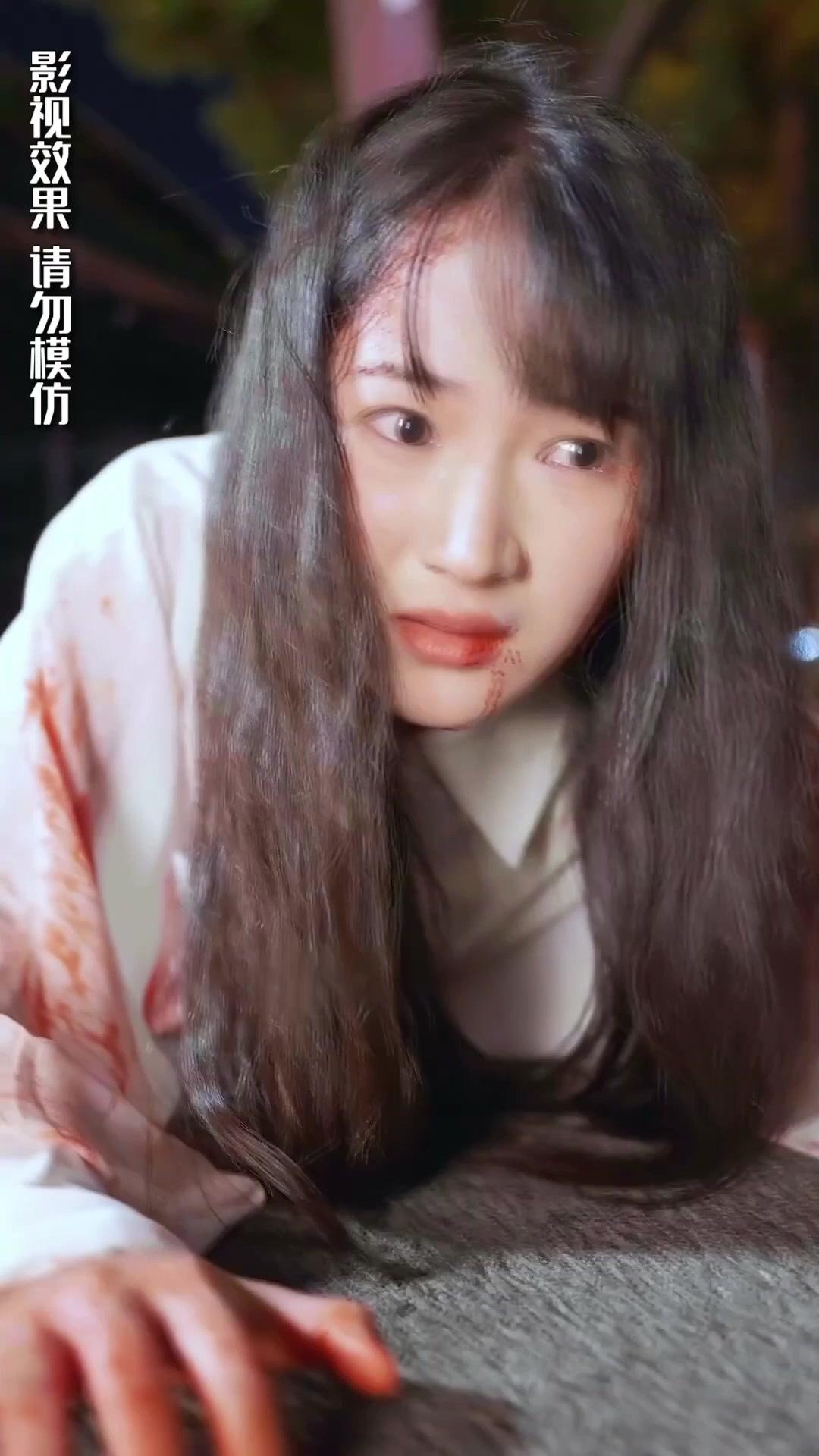 Kembar yang Mempertemukan Kita