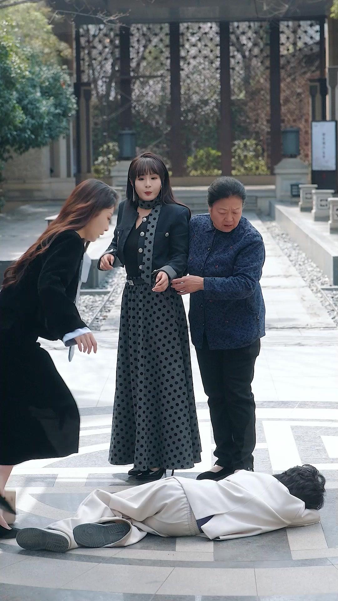 Doce e Explosiva, A Queridinha do Sr. Horácio