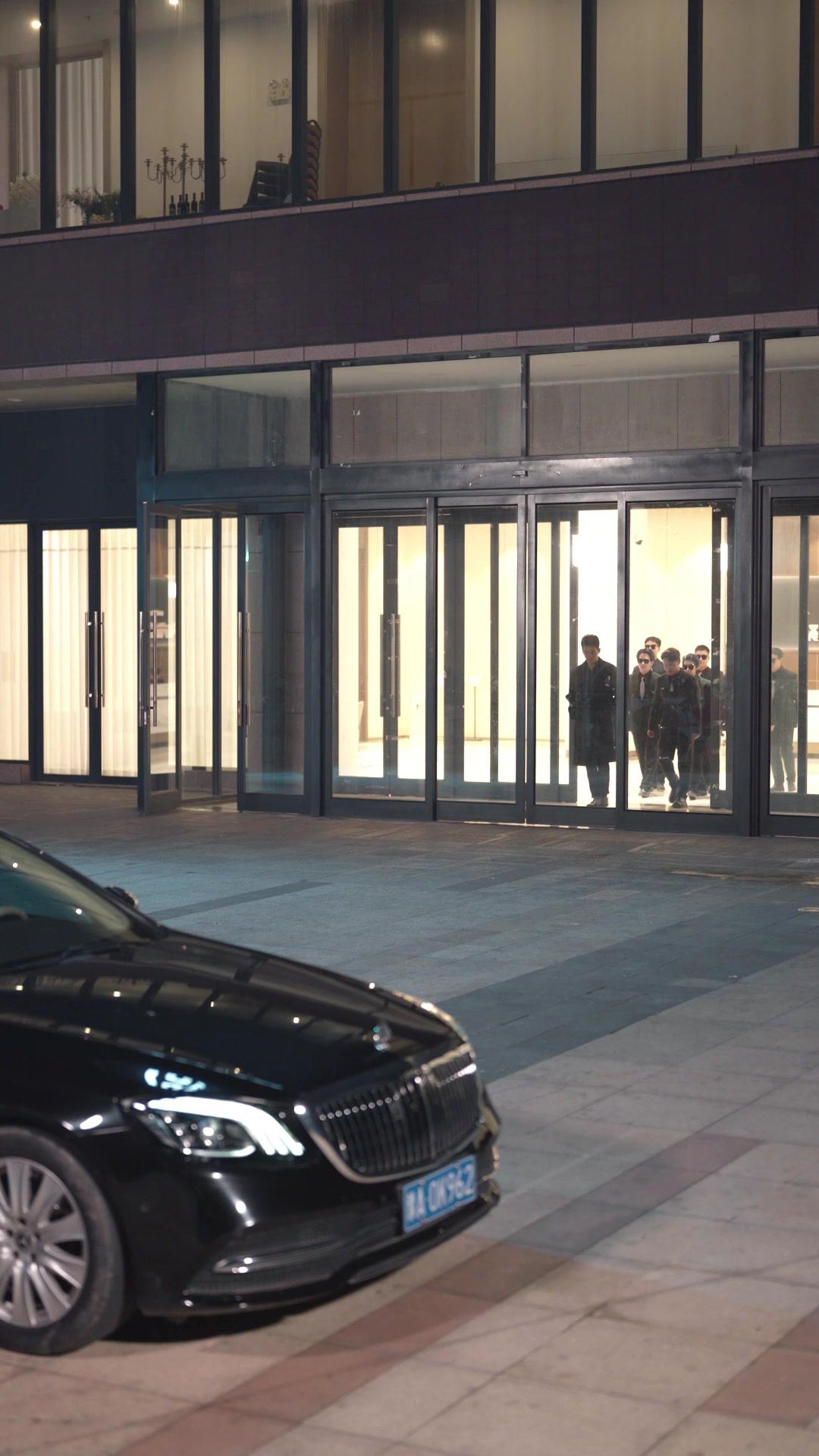 L'AMOUR INNOCENT ET BLANC