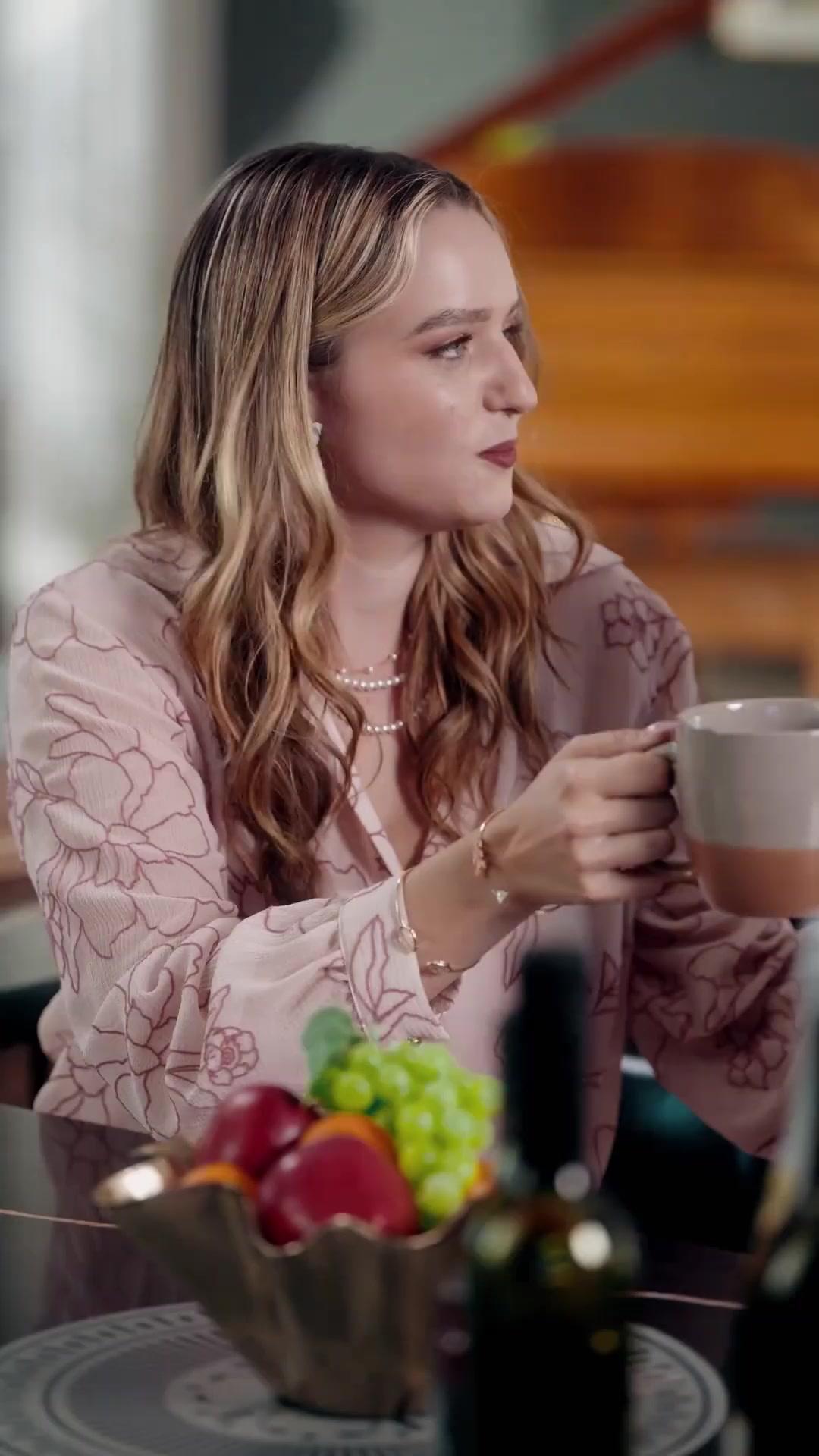 (Doblado) Entre mujeres nos ayudamos