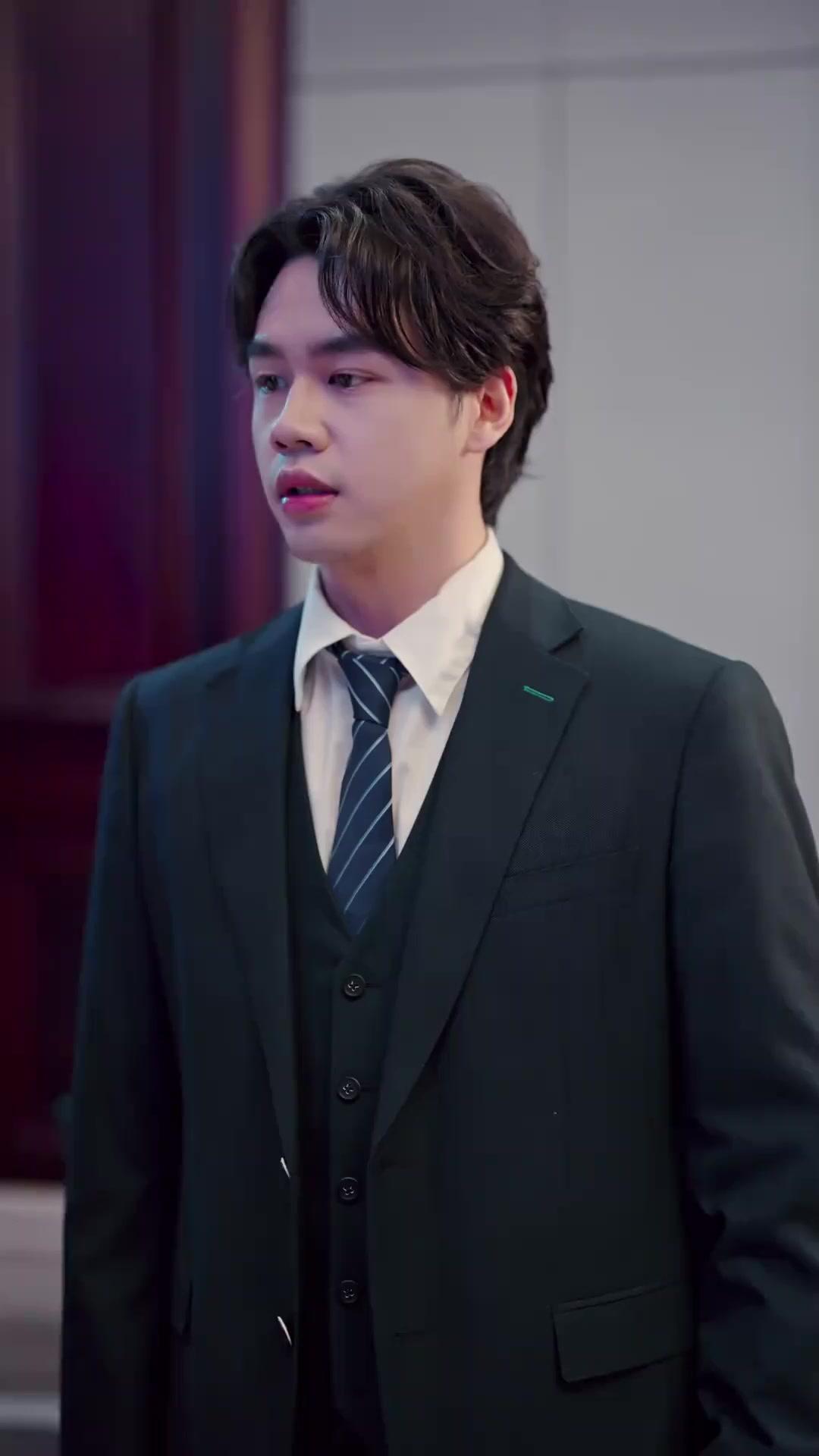 Hired a Billionaire as Baby’s Dad 