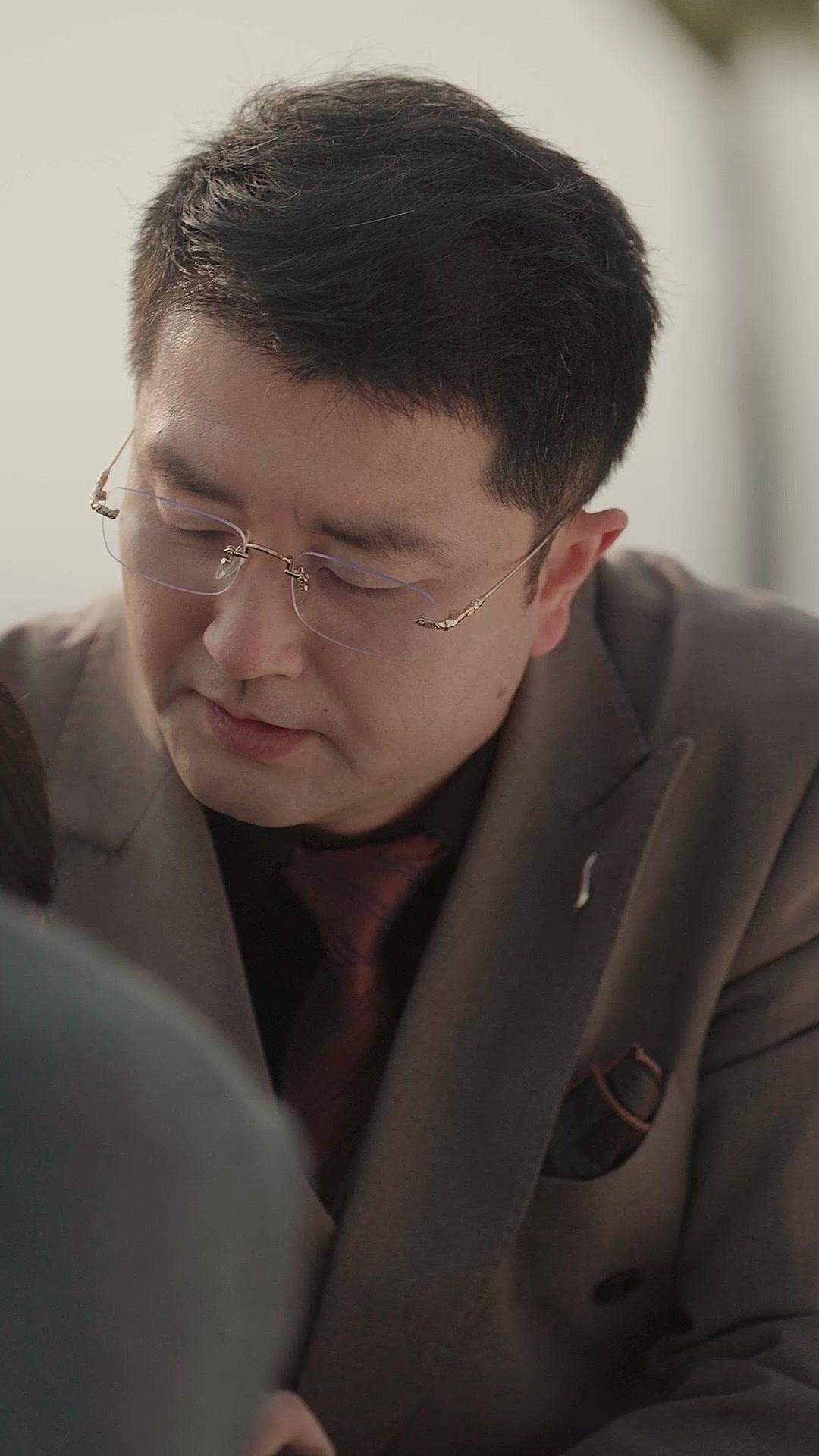 Silent Goodbye, Unseen Return