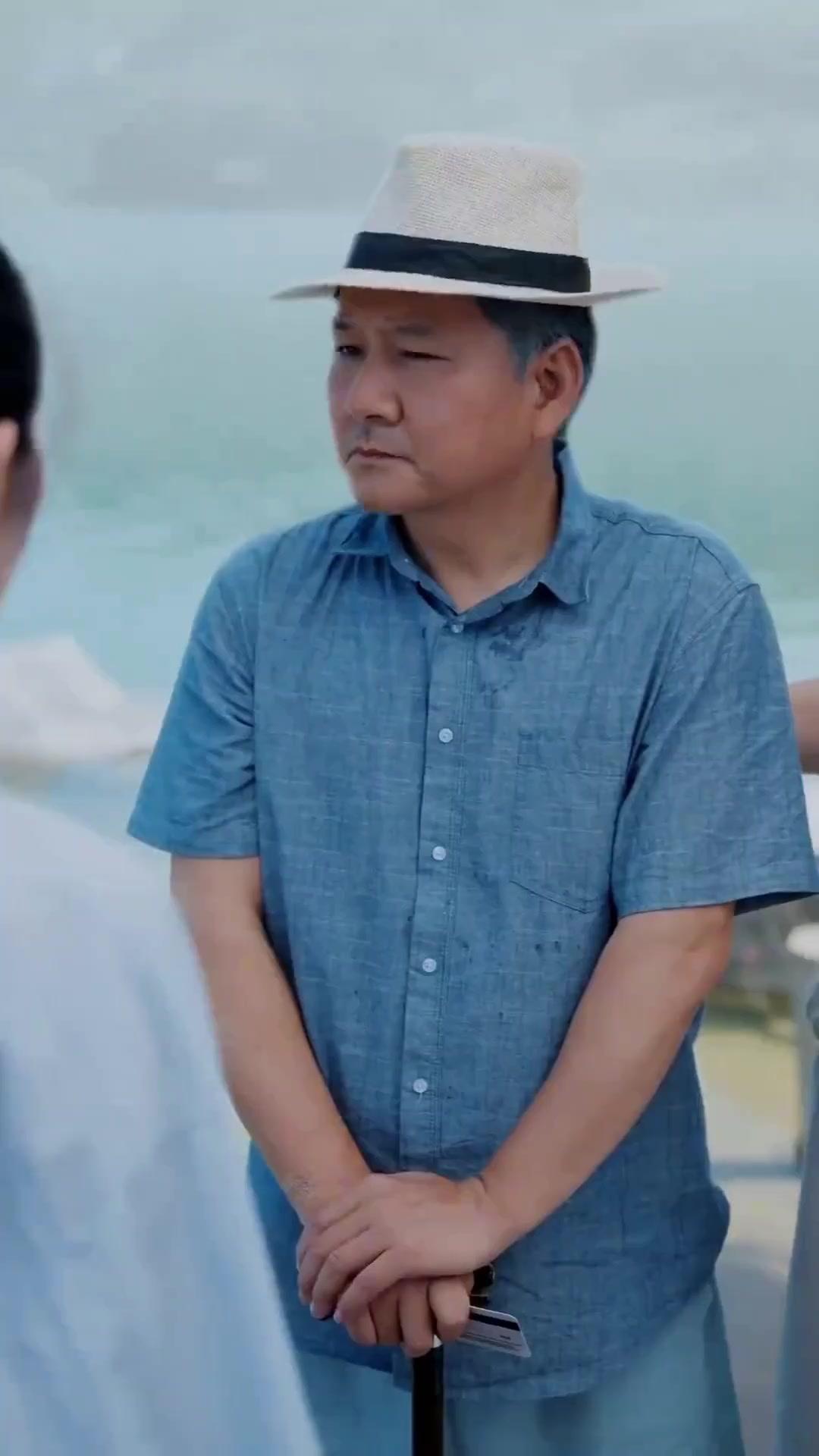 (Dublagem) O Ataque do Tubarão Gigante