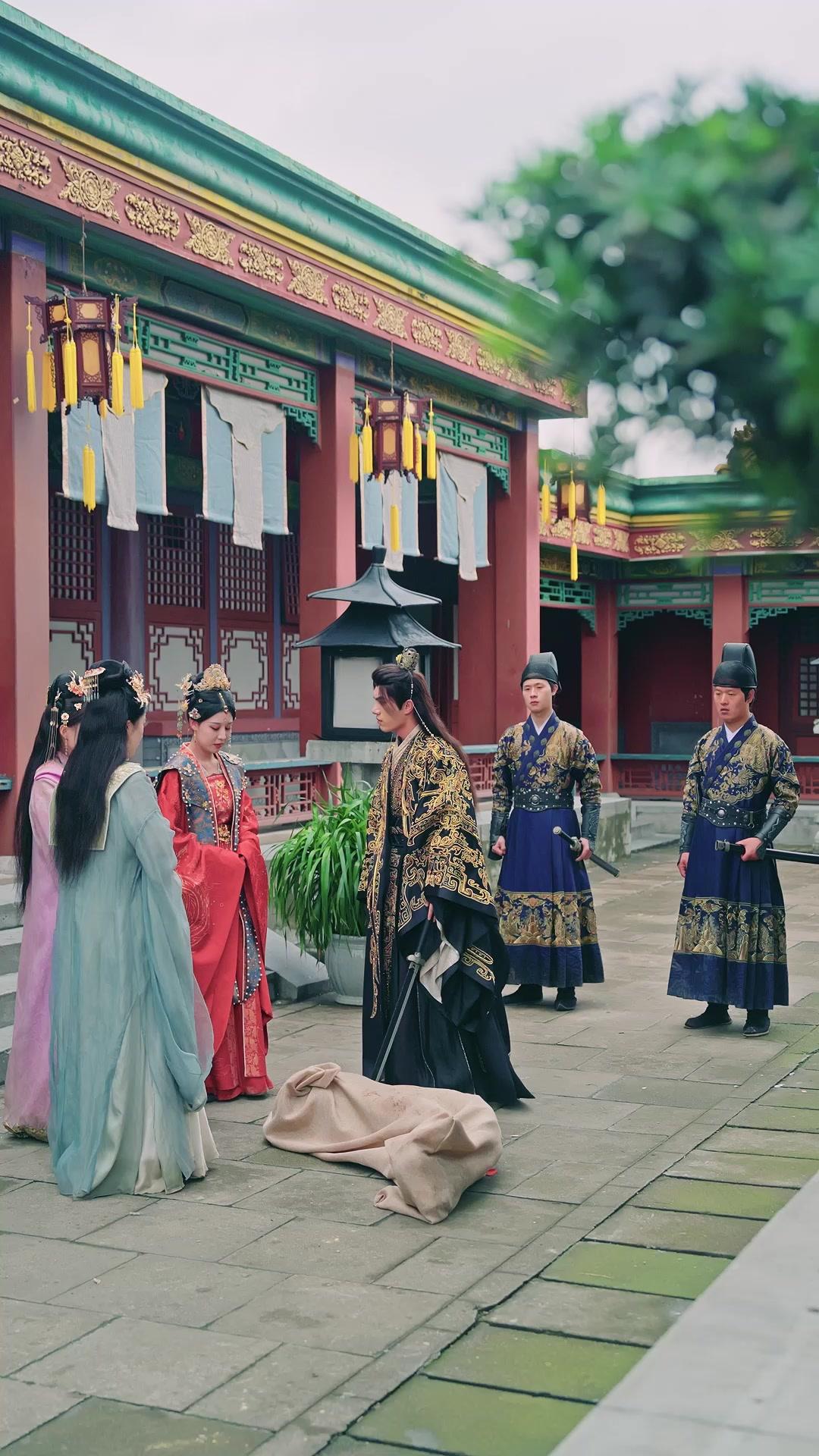 Der Tyrann und die Erzprinzessin