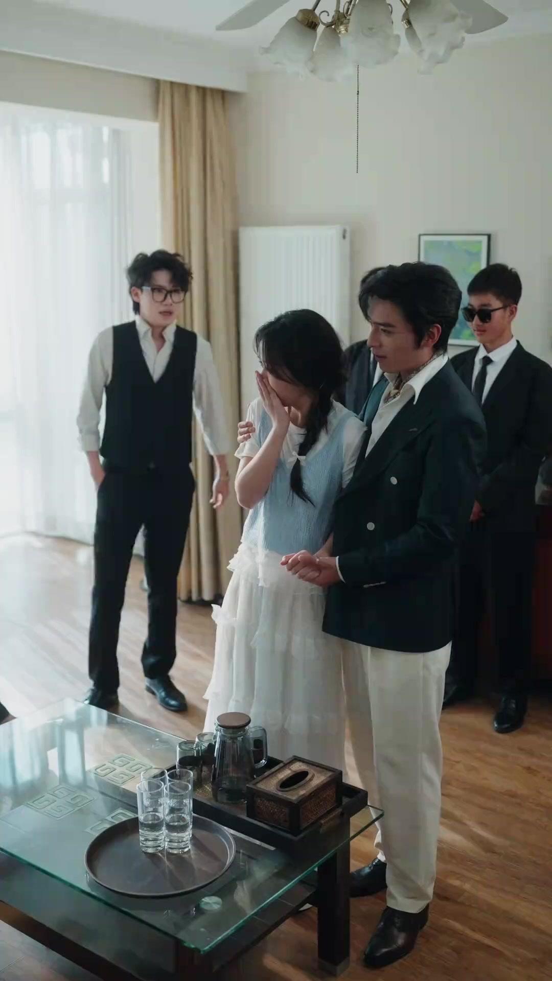 FEMME CASSÉE GÂTÉE PAR PDG