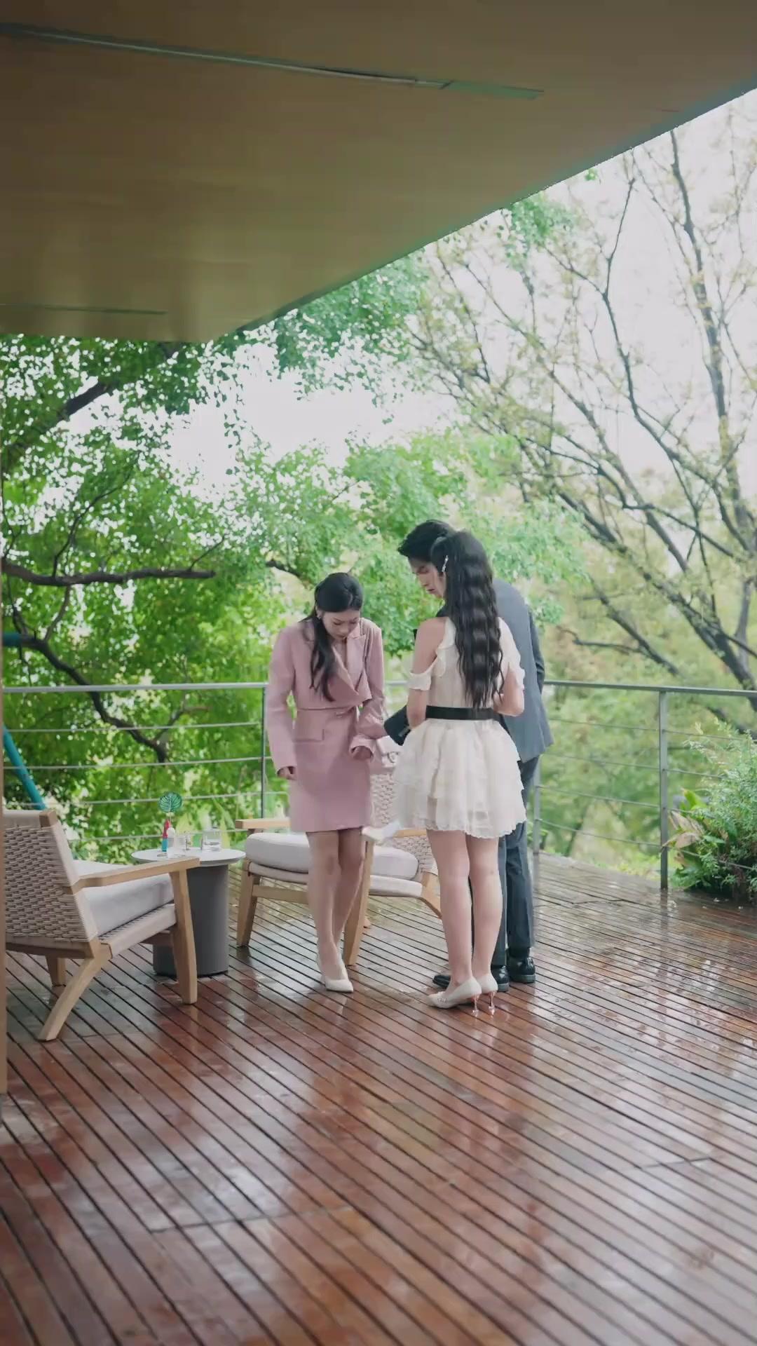 (Doblado)Me divorcié y ahora soy diosa