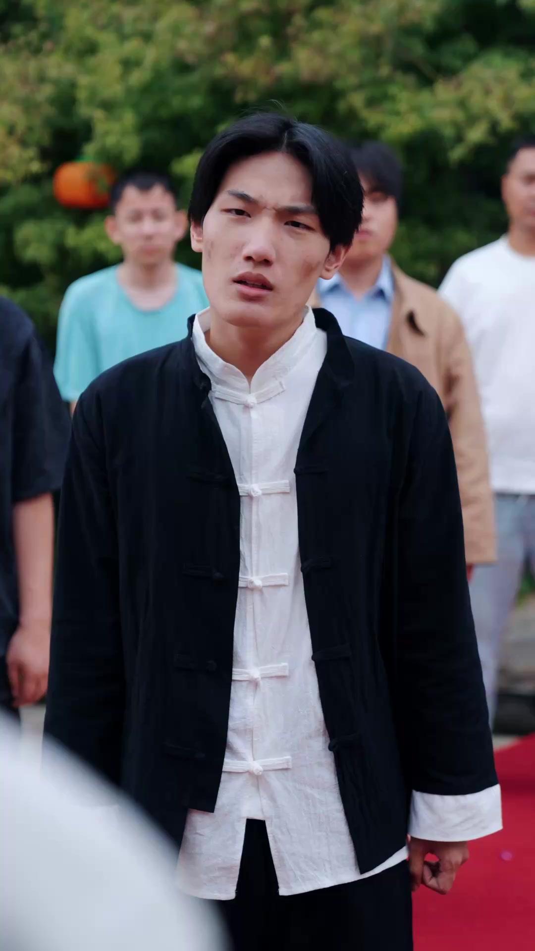 O Imortal de Ouro e a Esposa Muda