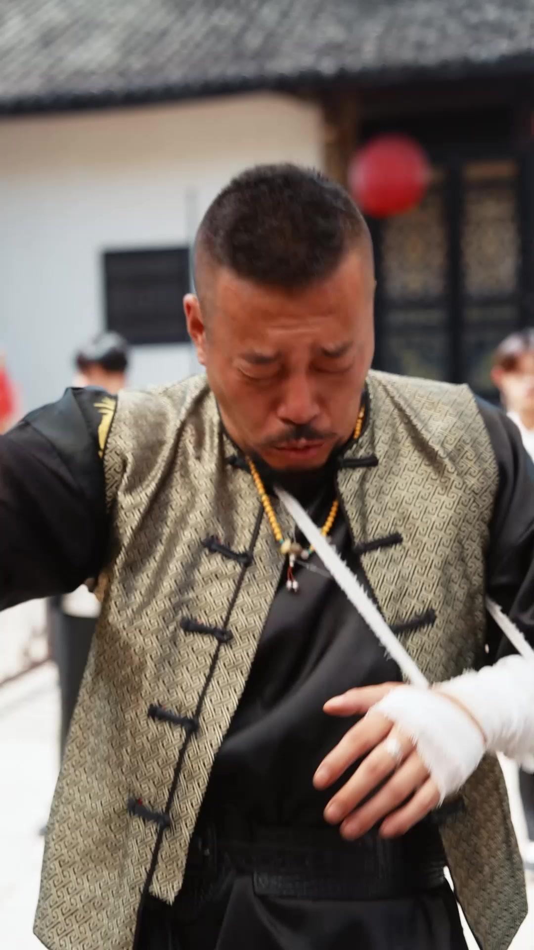 A Mestra Oculta e Sua Filha Prodigiosa