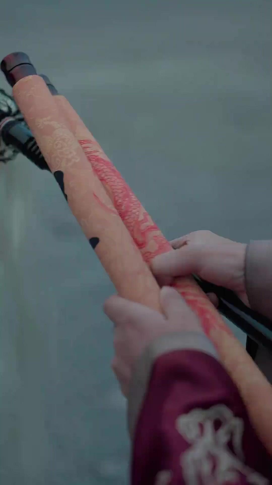 Dalam Lengan Pasangan, Tergenggam Kuasa Tentera