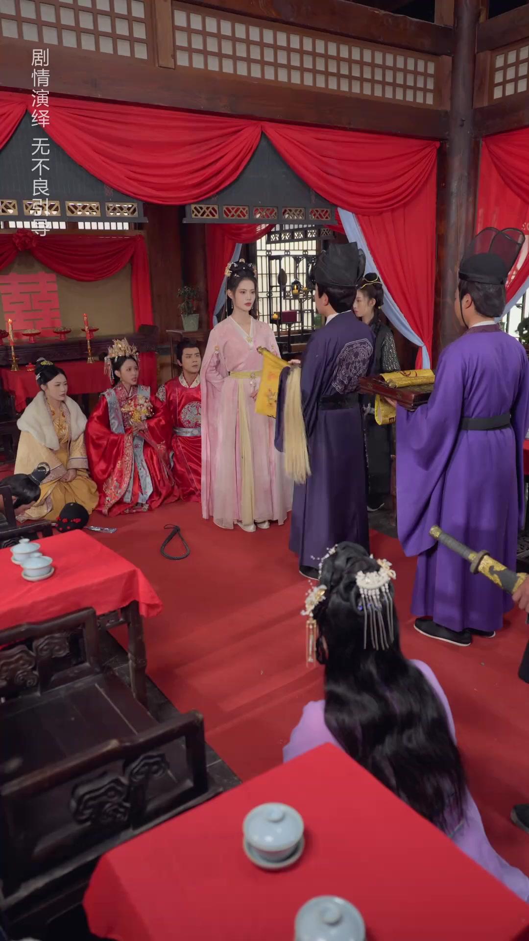 De abandonada a reina