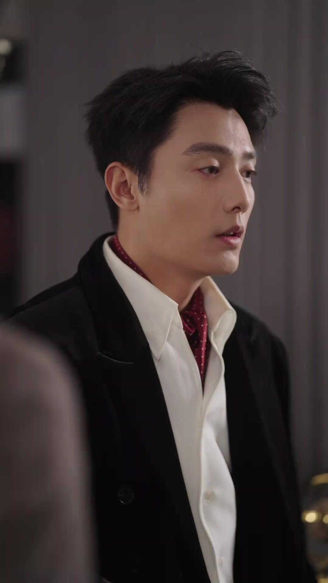 Jiwaku Jenderal, Tubuhku Istri CEO