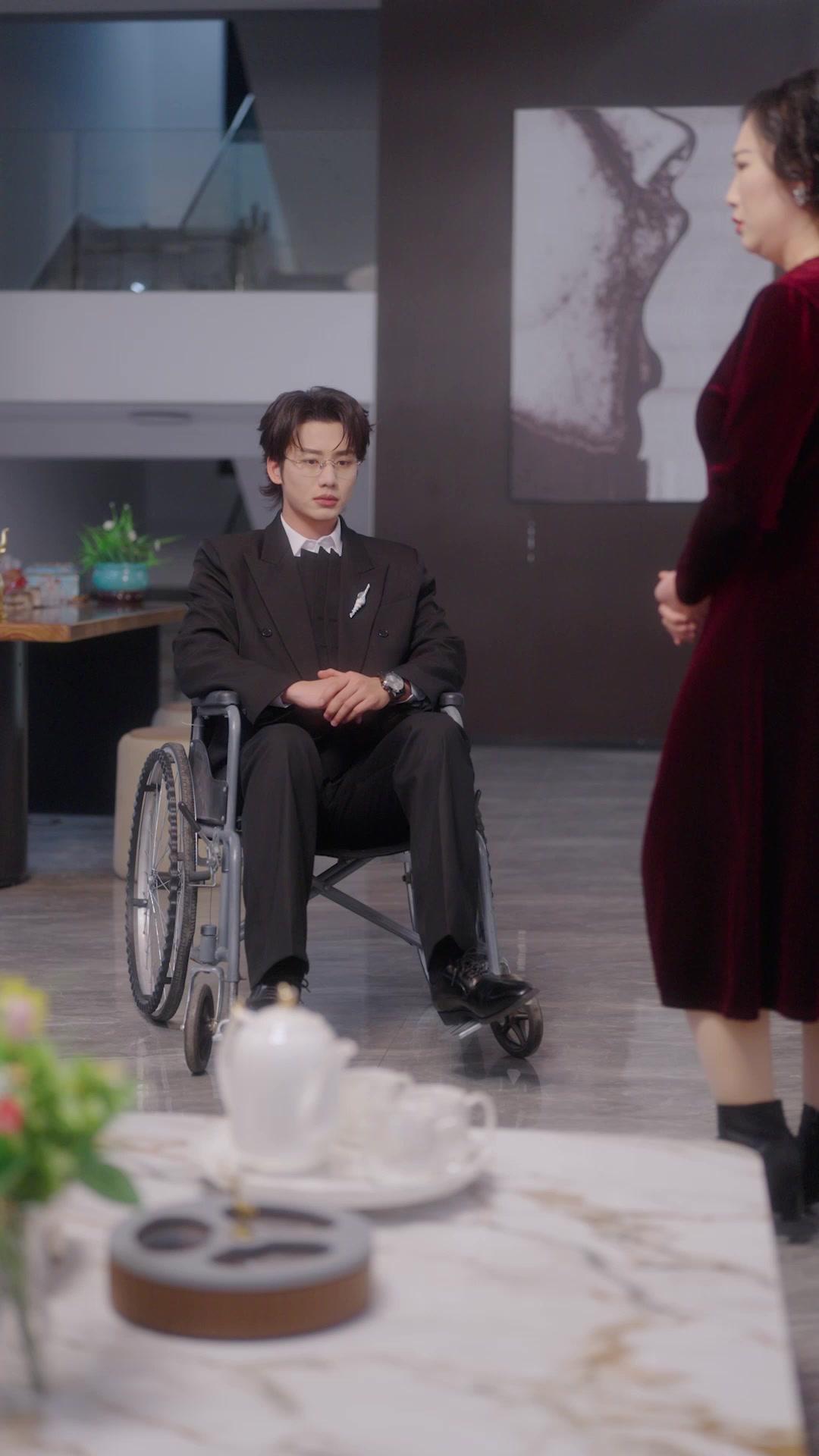 塩対応の夫がなぜか私に甘すぎる！？