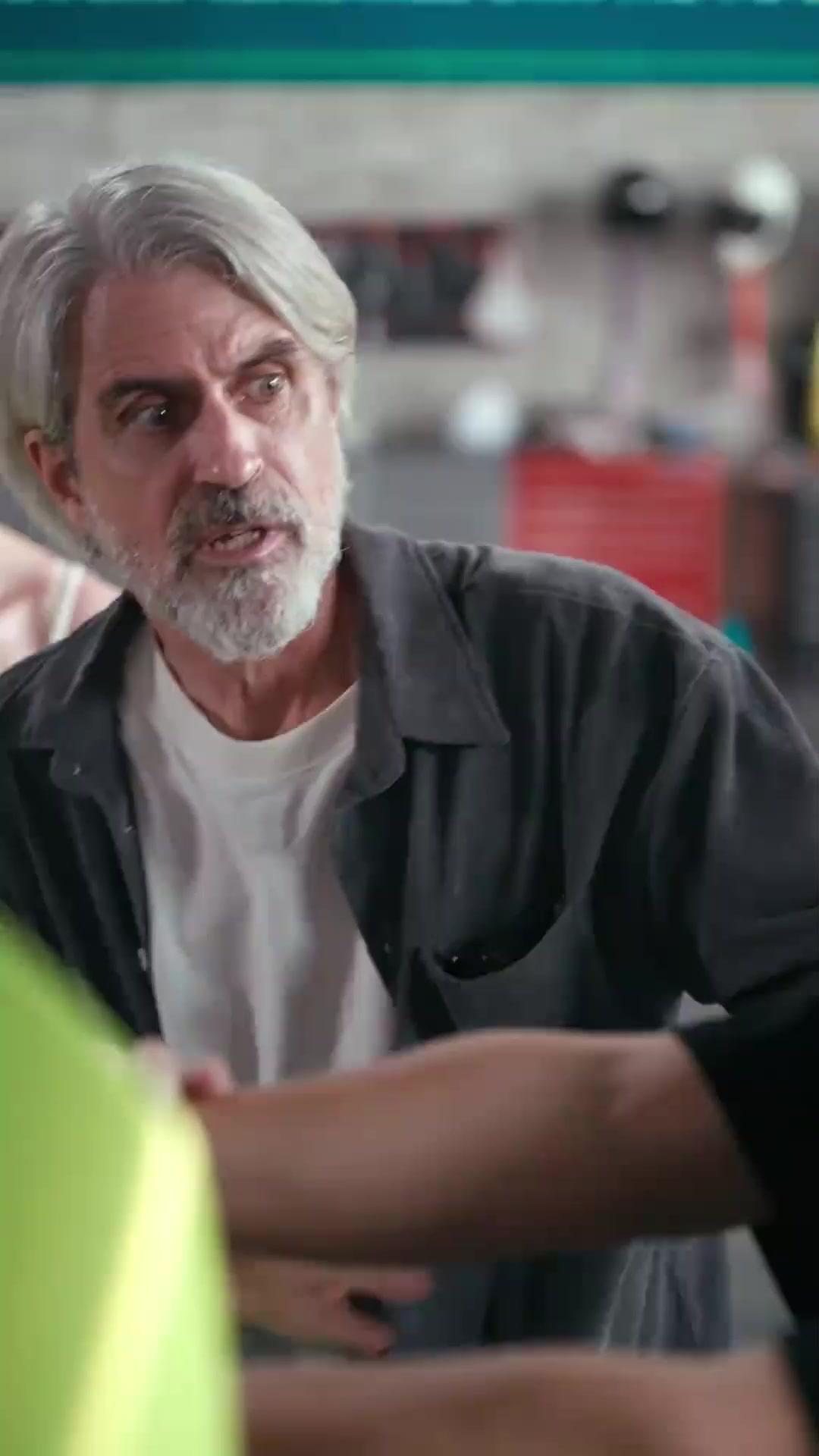 (Doblado) El dios de la velocida