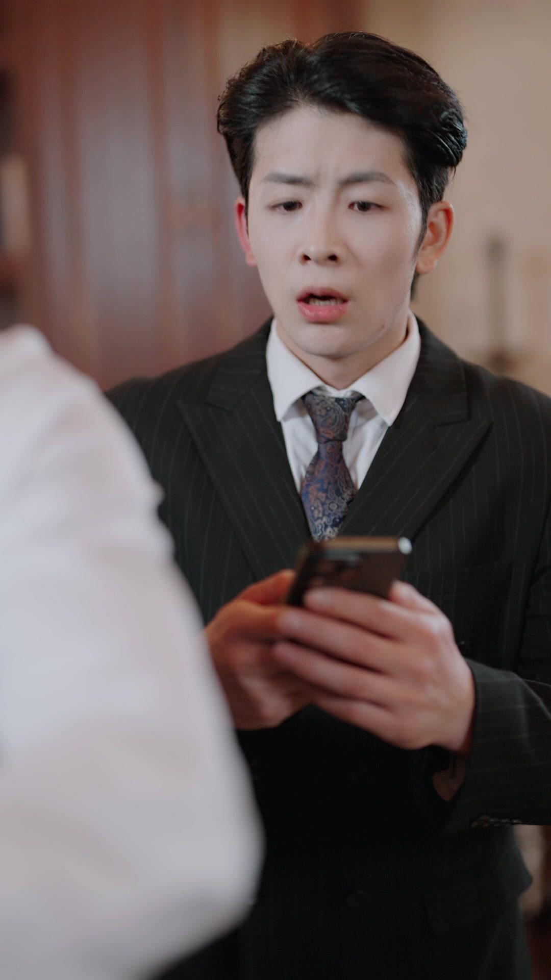 Entre promesas y secretos