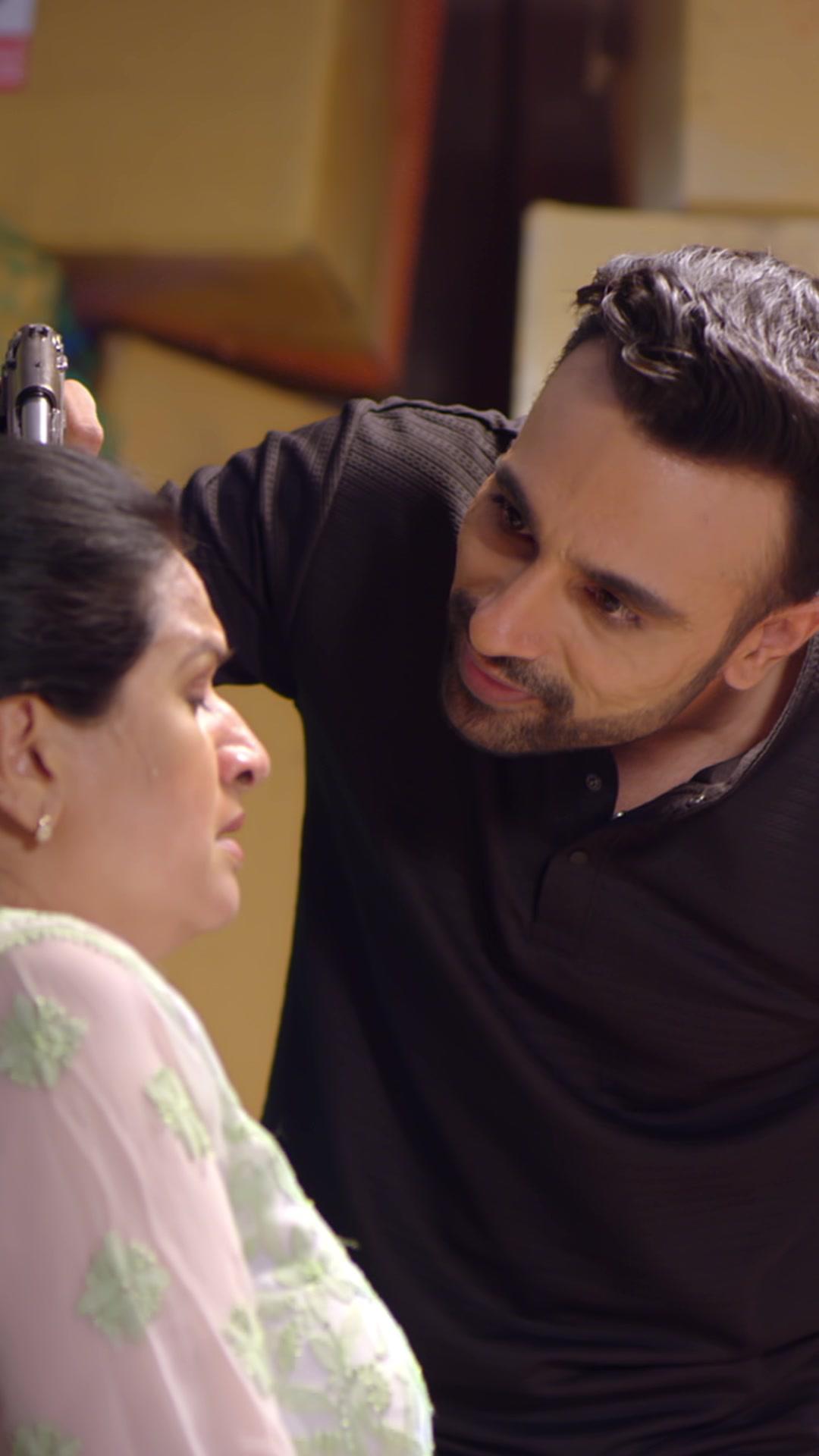 Poor Guests? Wrong Billionaires.