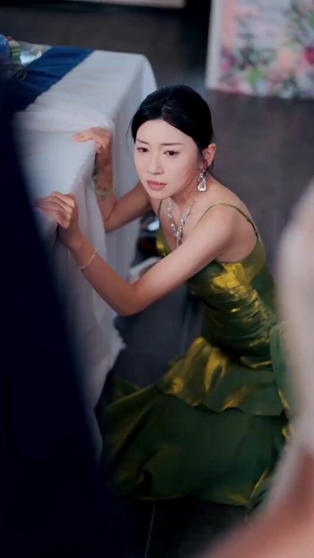 (Dubbed)Dumped Me Pregnant? Pay Up, Mr. Crazy!