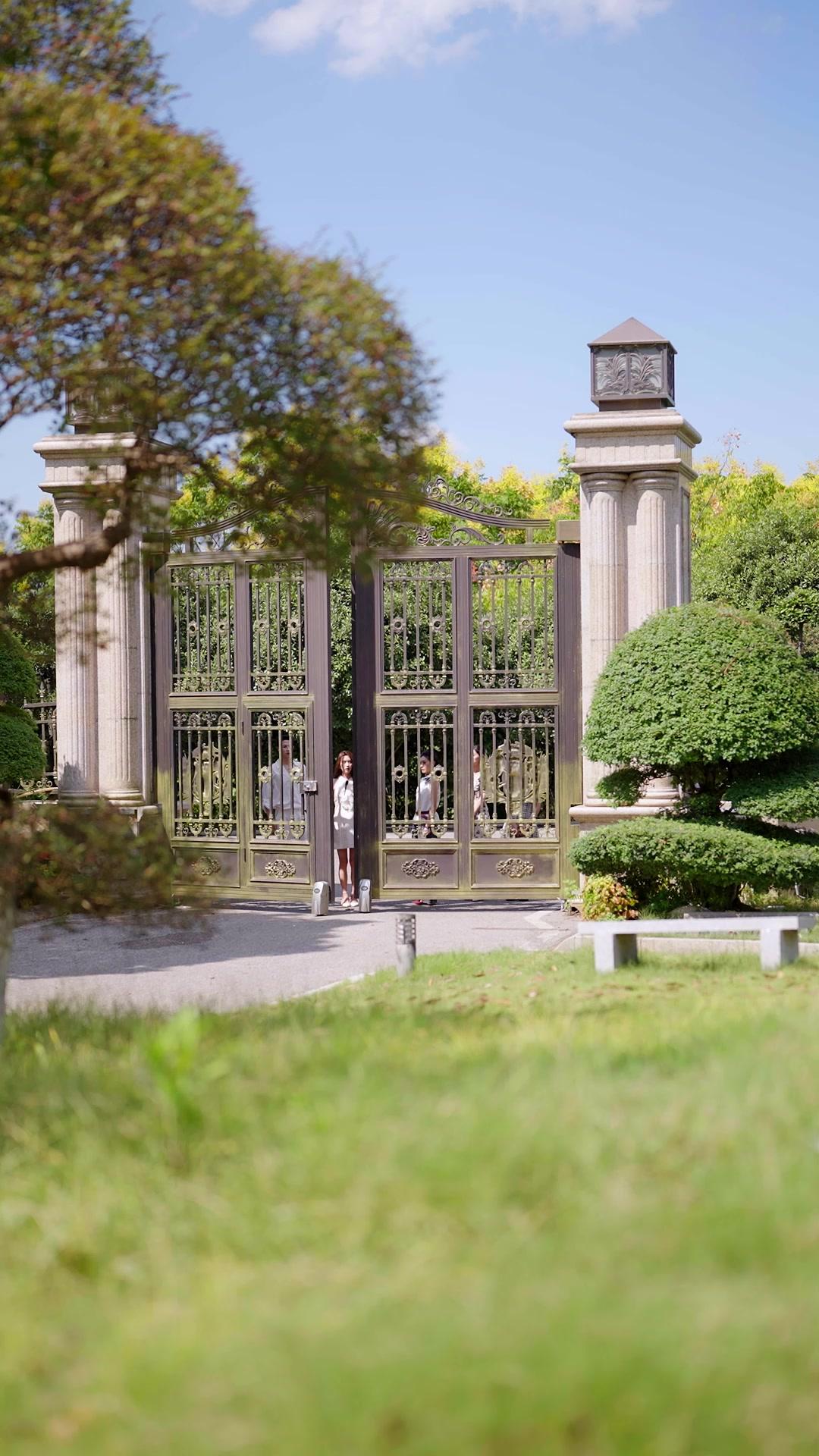 Suami Sewaanku Konglomerat