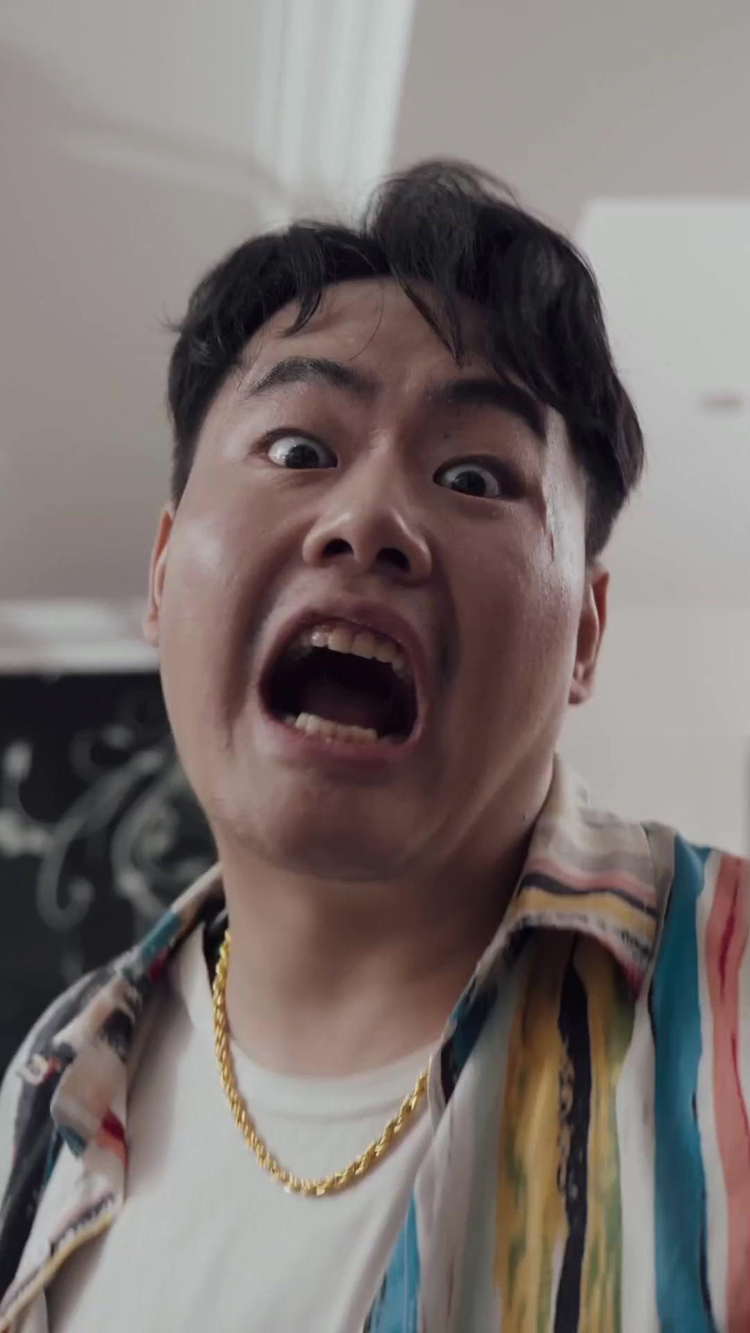 Dolce Cameriera? La Regina della Vendetta!