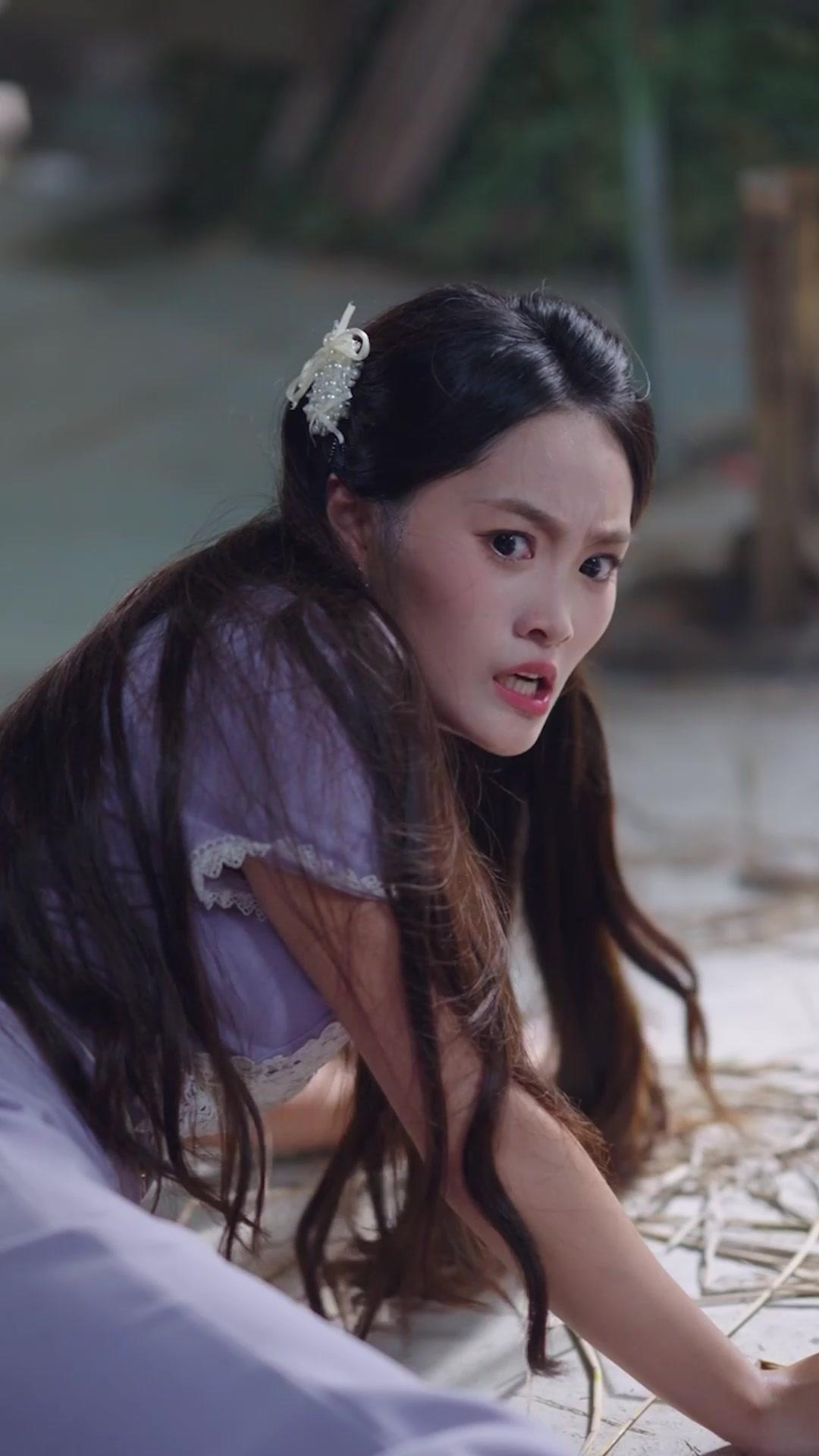 Tawanan Bumi, Tapi Bukan Kamu