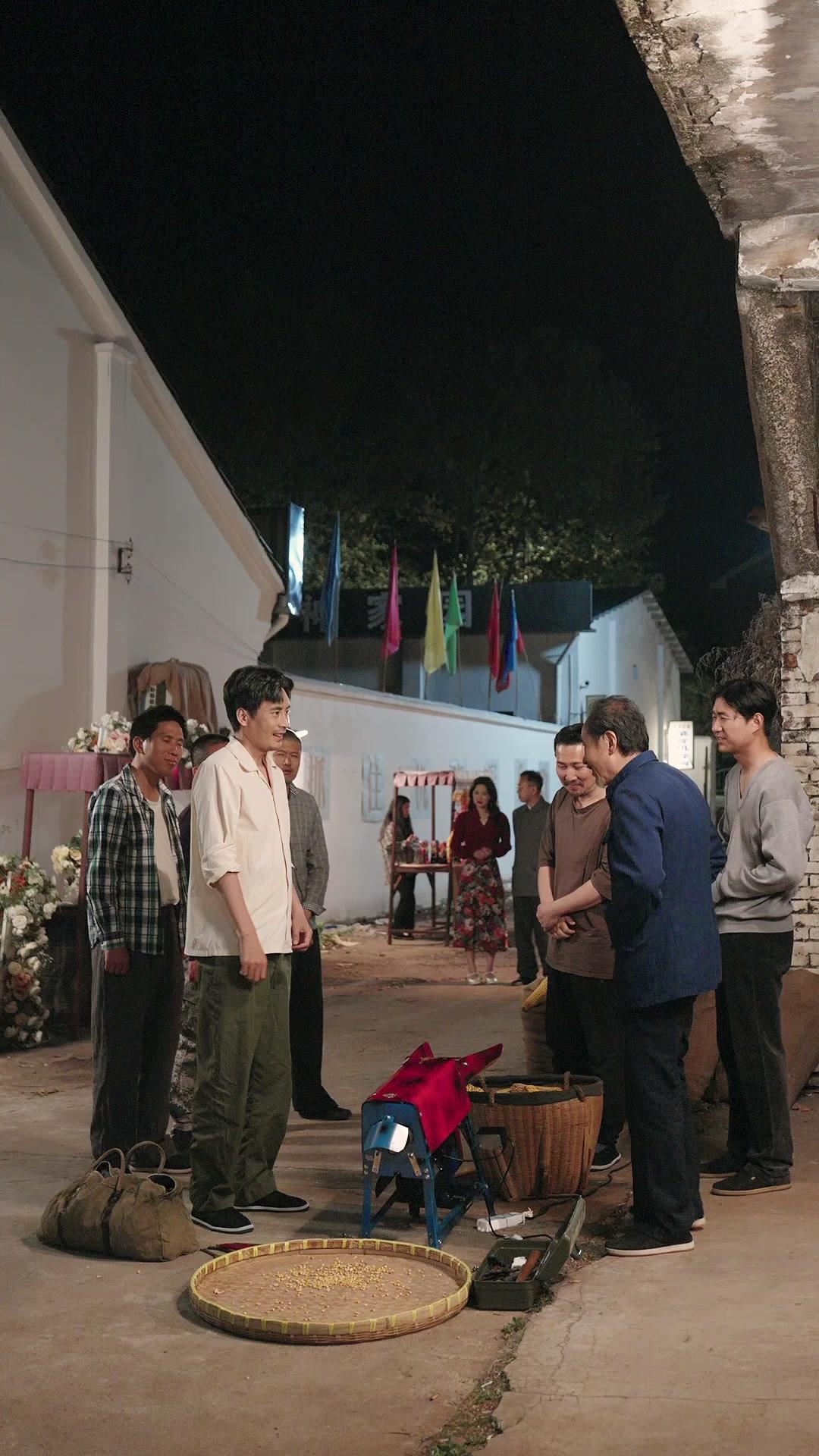 Cinta yang penuh bohongan