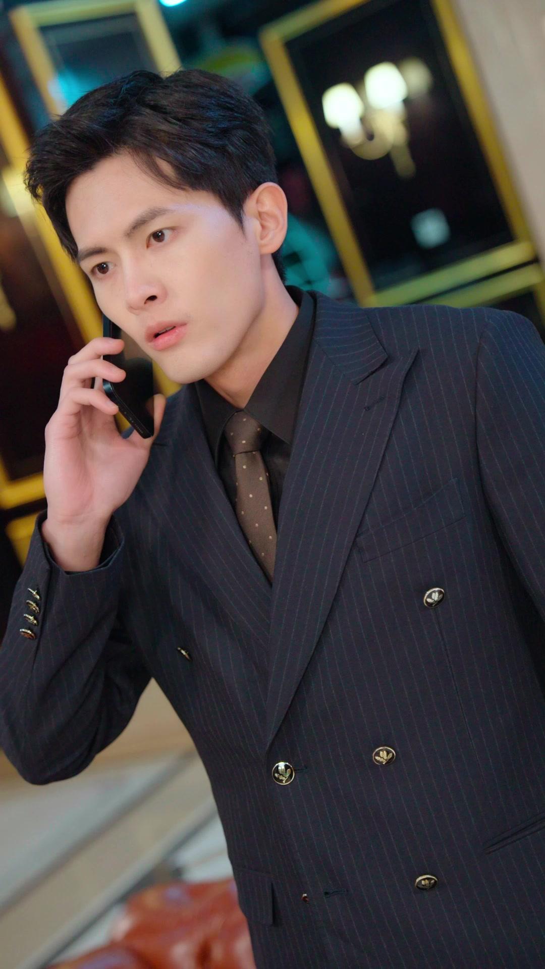 The Salesgirl’s Billionaire Baby