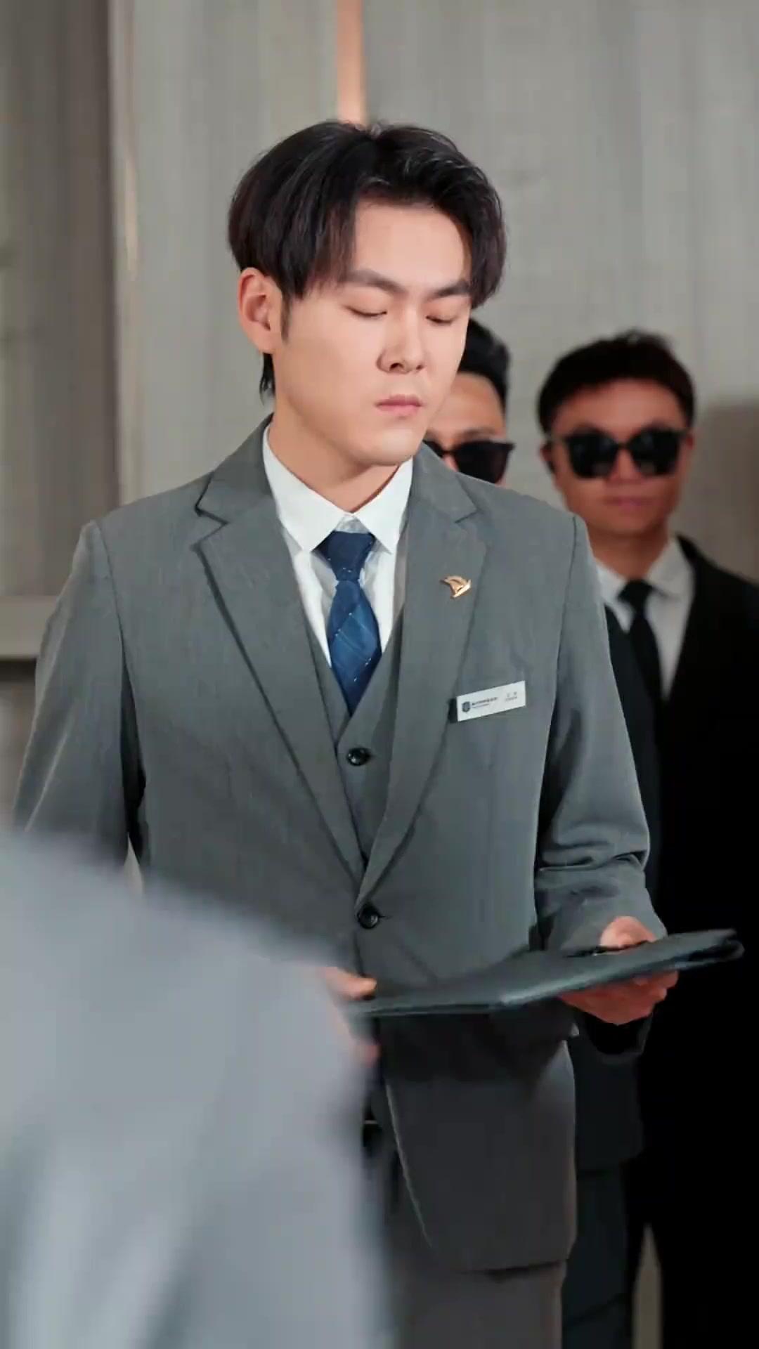 They Mocked Mom. Now They Beg!