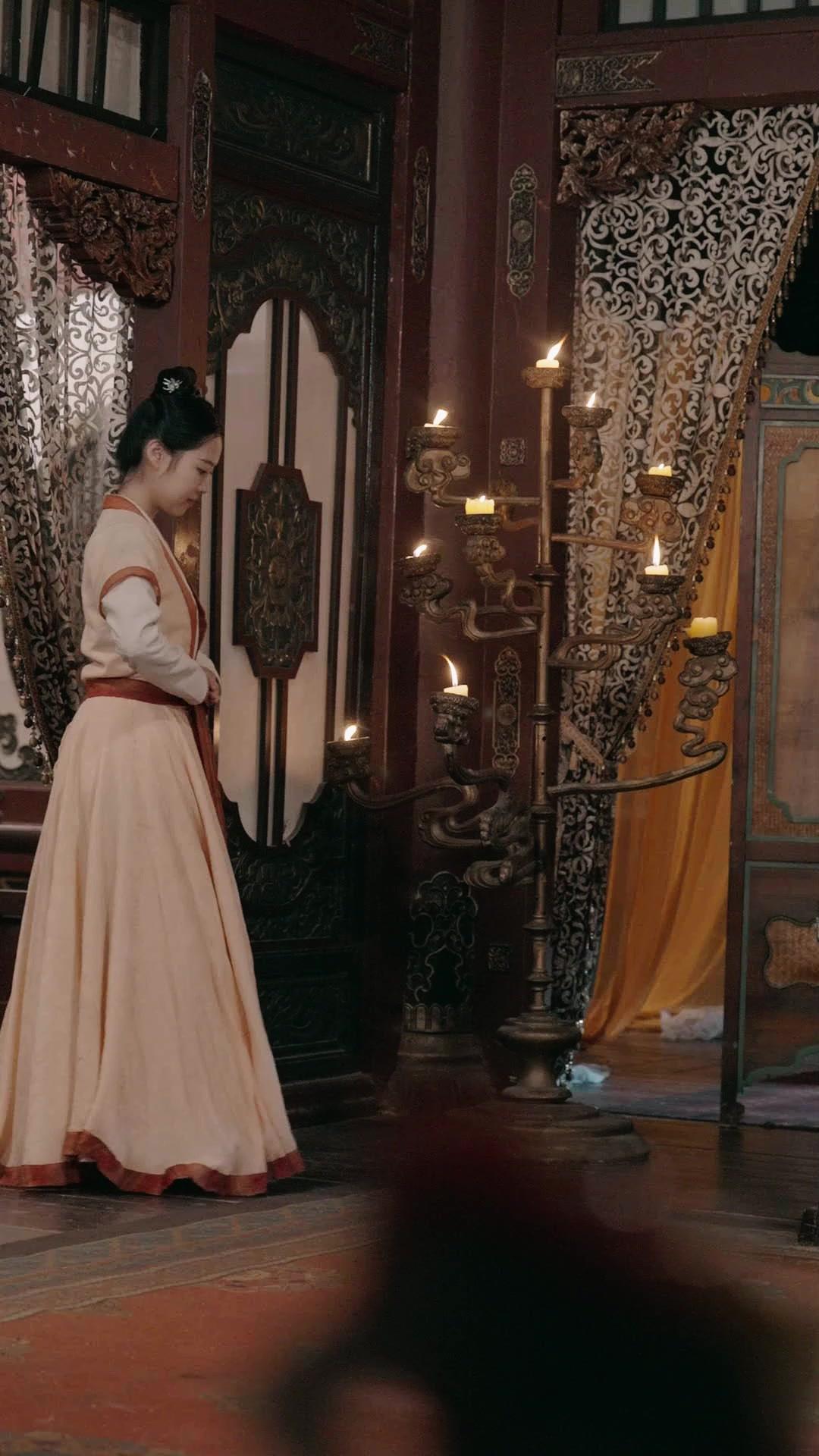 Your Majesty… I’m Just a Courtesan!