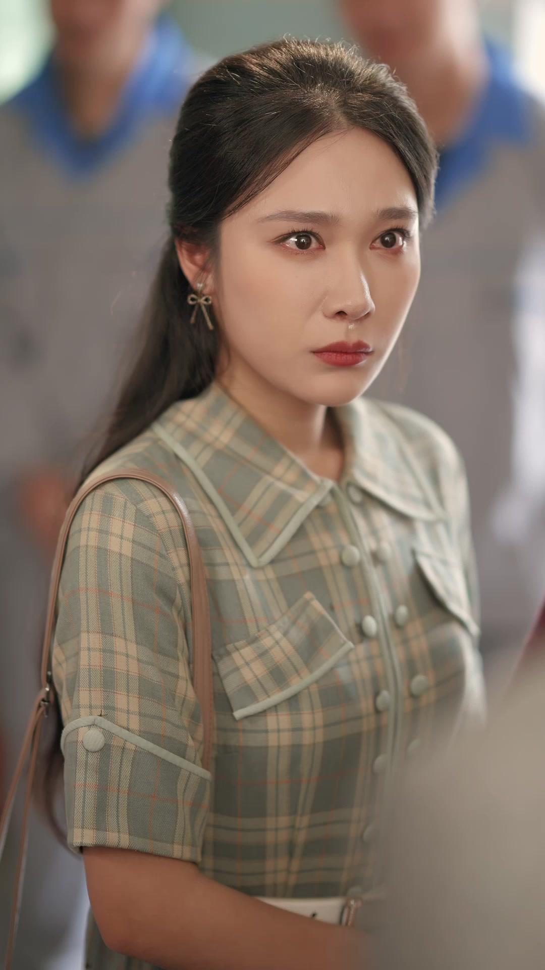 Cinta yang penuh bohongan