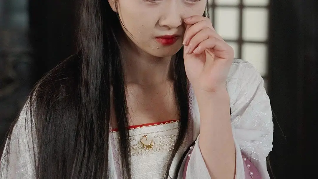 Muggle's Redemption: When a Bead Necklace Becomes a Lifeline