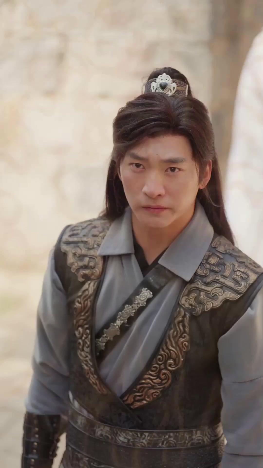  Dari Buangan Menjadi Naga