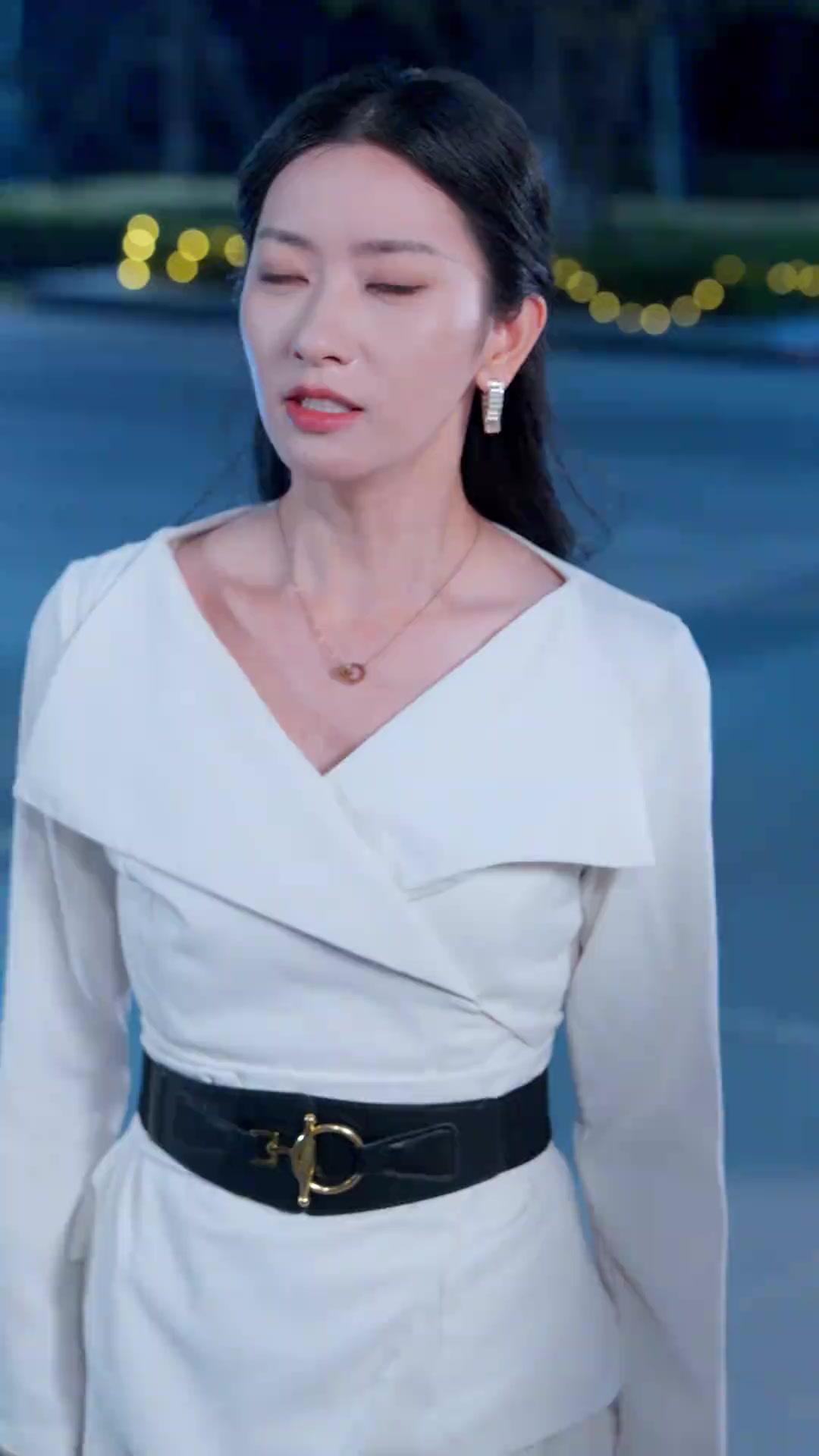 (Doblado)El amor se fue al dar la espalda