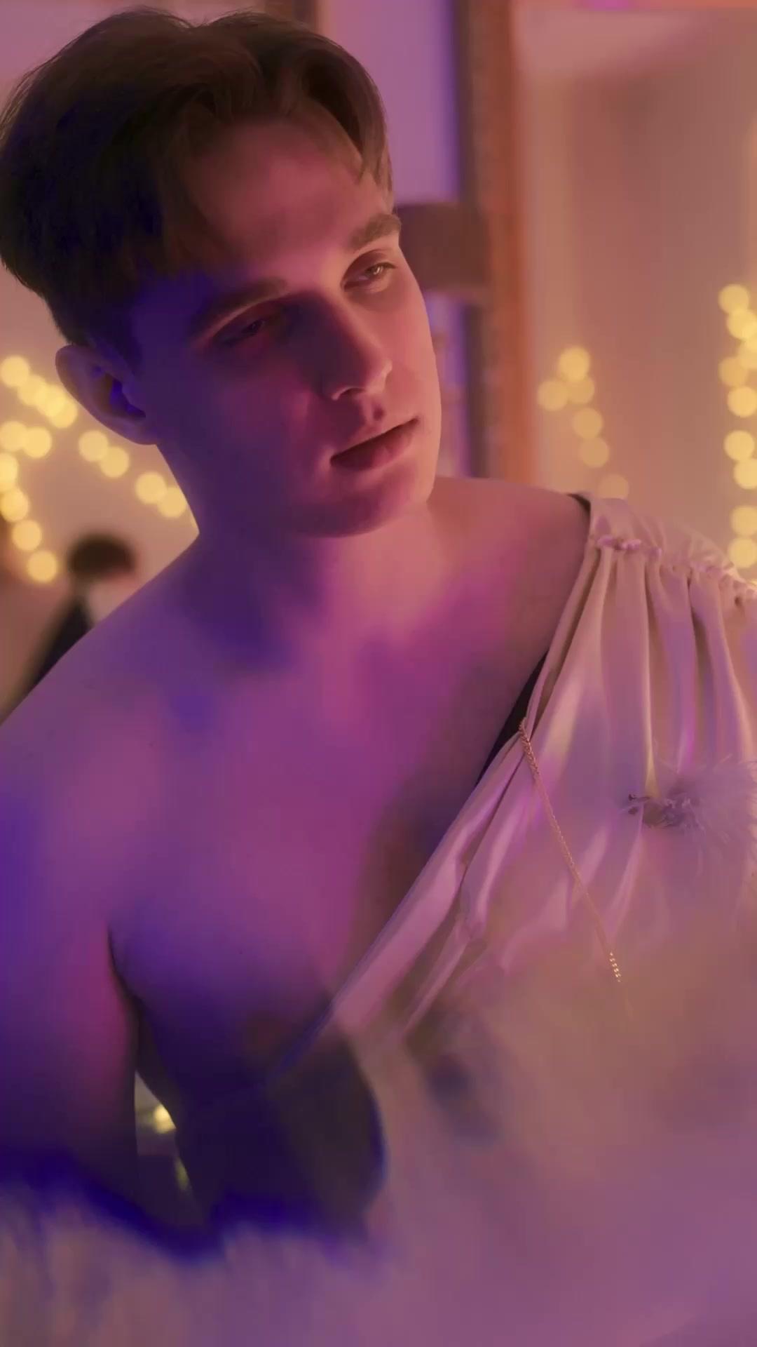 Golden Feather: Temptation Game