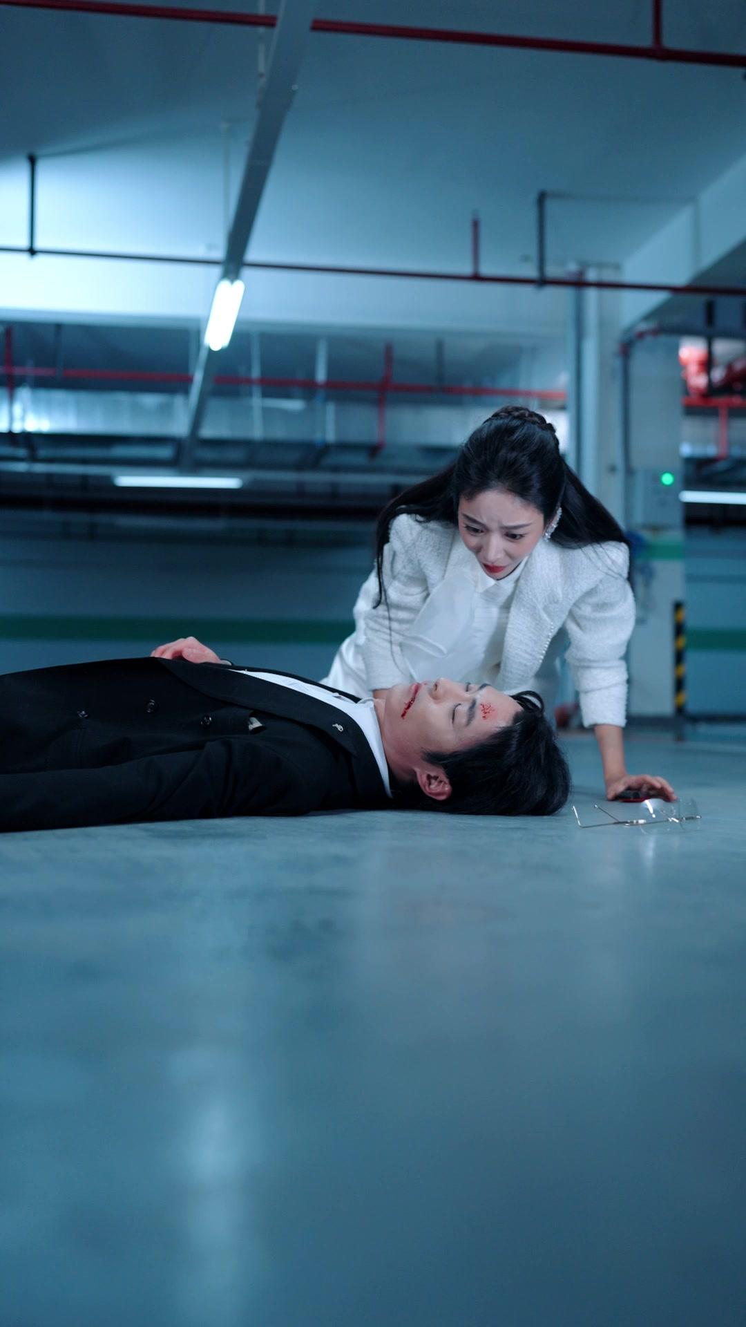 Ratu Bisnis, Puteri Dendam