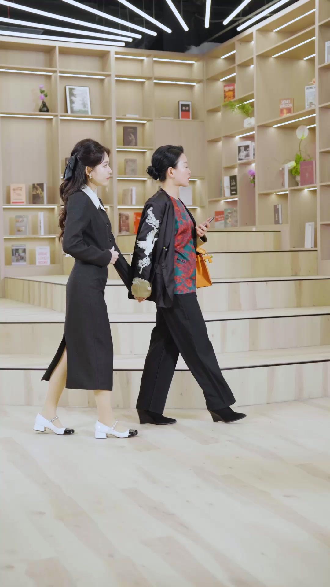 Zwillingsherzen: Liebe in Asche