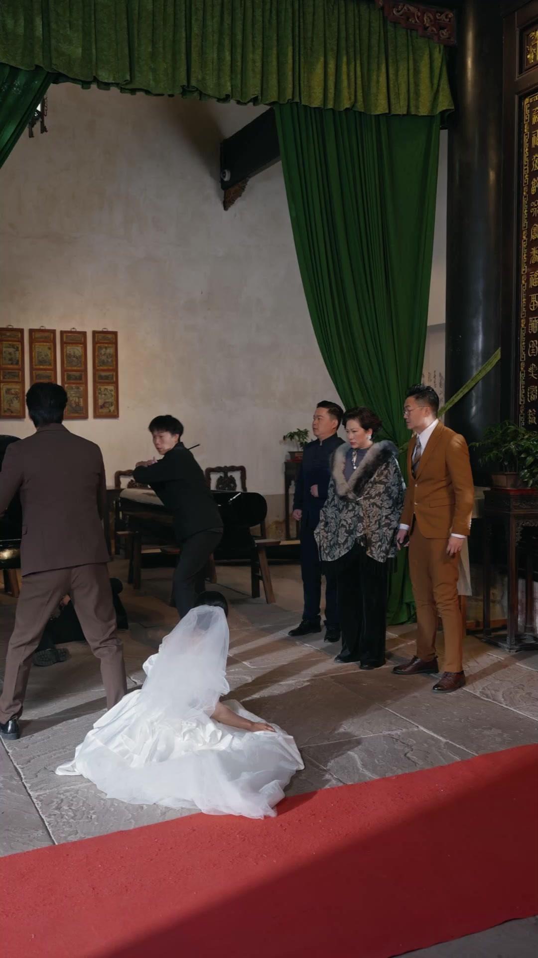 Ghost Marriage? Billionaire Saves Pregnant Wife!