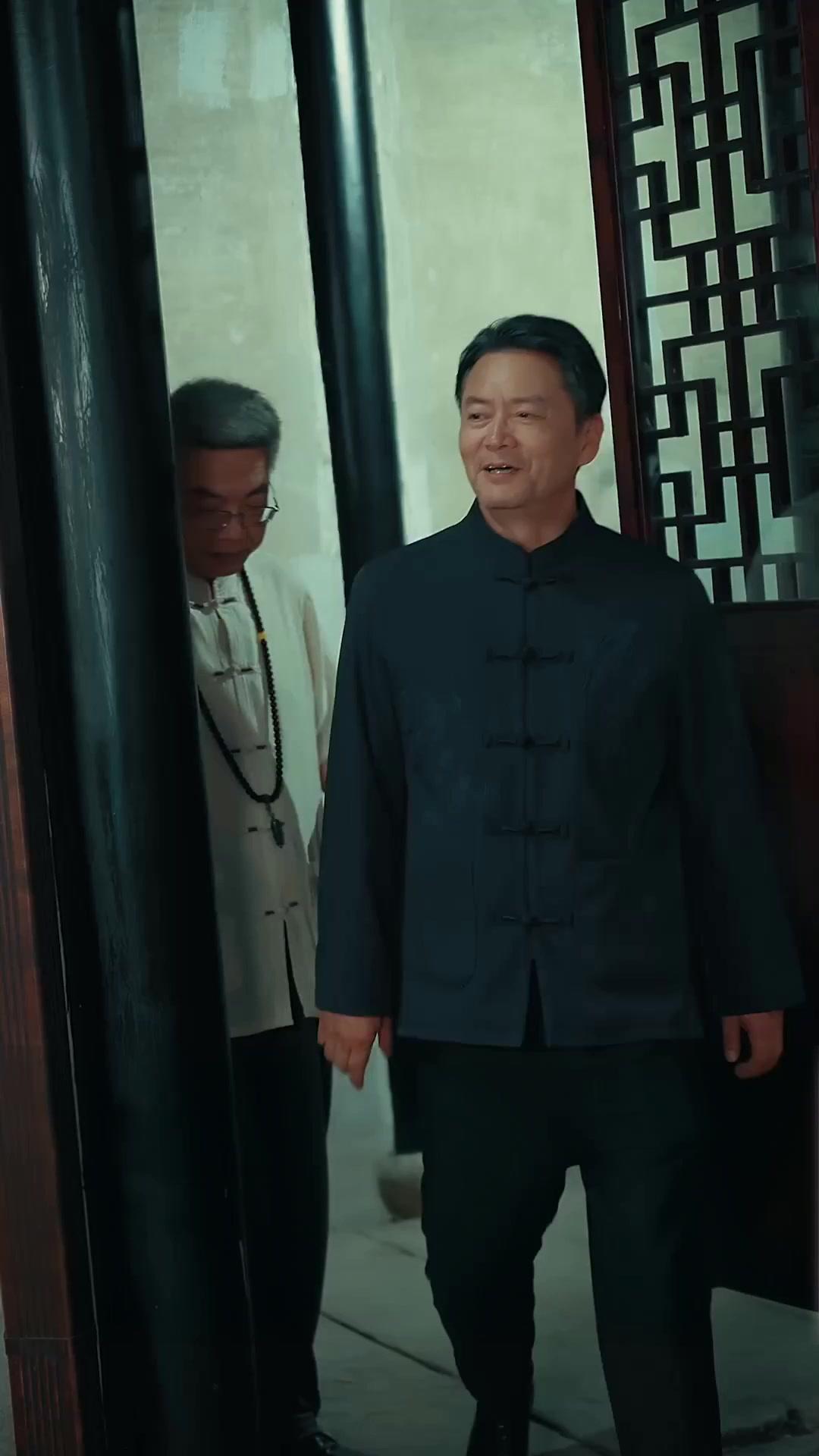  لدي عين الثروة