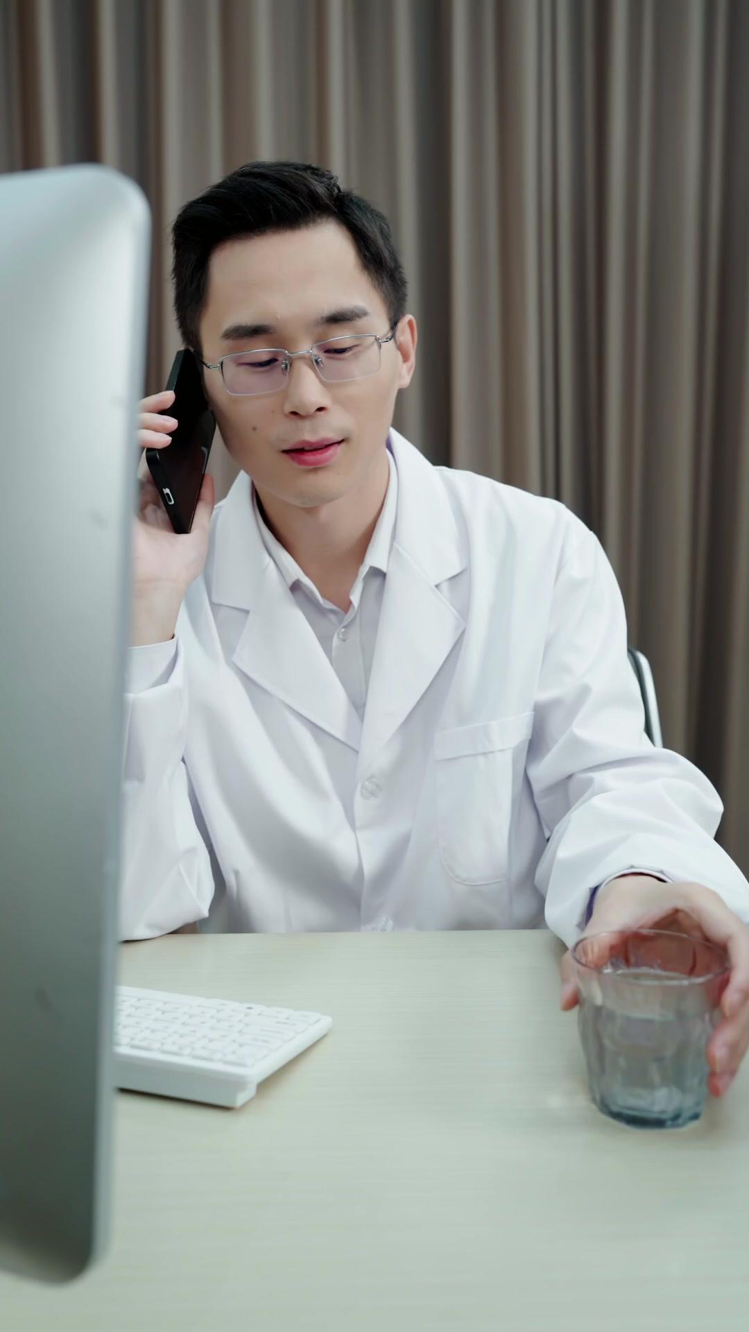 Amor bajo cláusulas