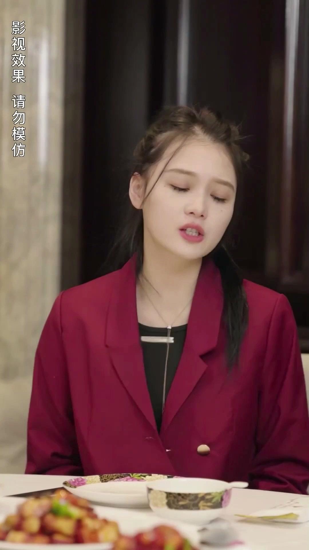 LA CHUTE ET LA COURONNE