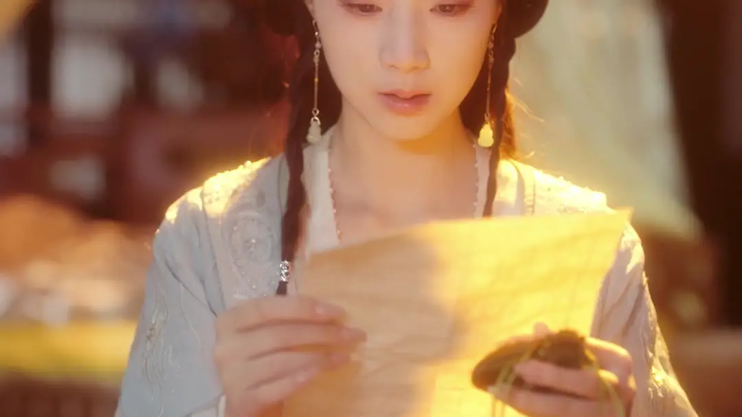 Minh Nguyệt Dẫn Tâm: Thư viết tay và ngọn nến cháy – Khi tình yêu không còn chỗ để quay đầu