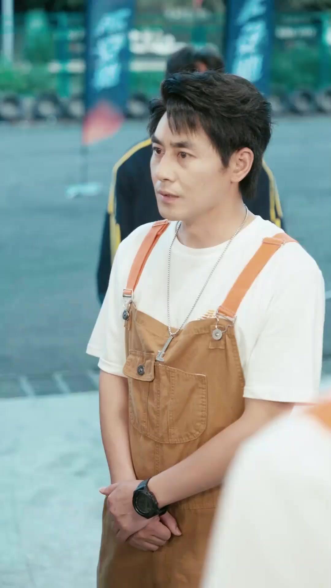 (Sulih suara) Ayahku Dewa Balap