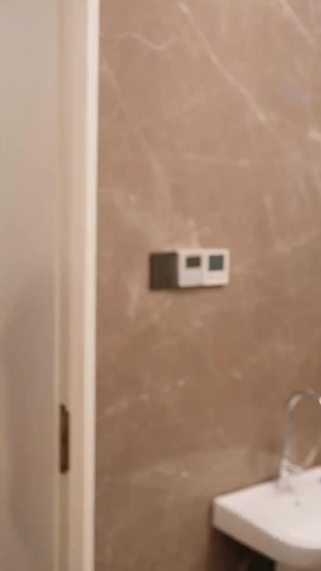 The Bodyguard I Hated & Loved