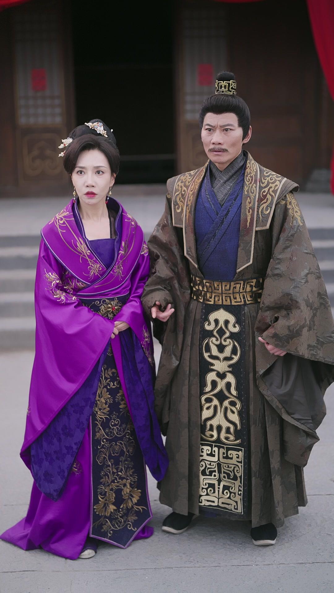 Pregnant with the Regent's Twins!