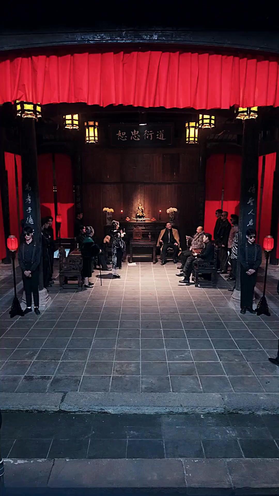 (Doblado) La inútil invencible