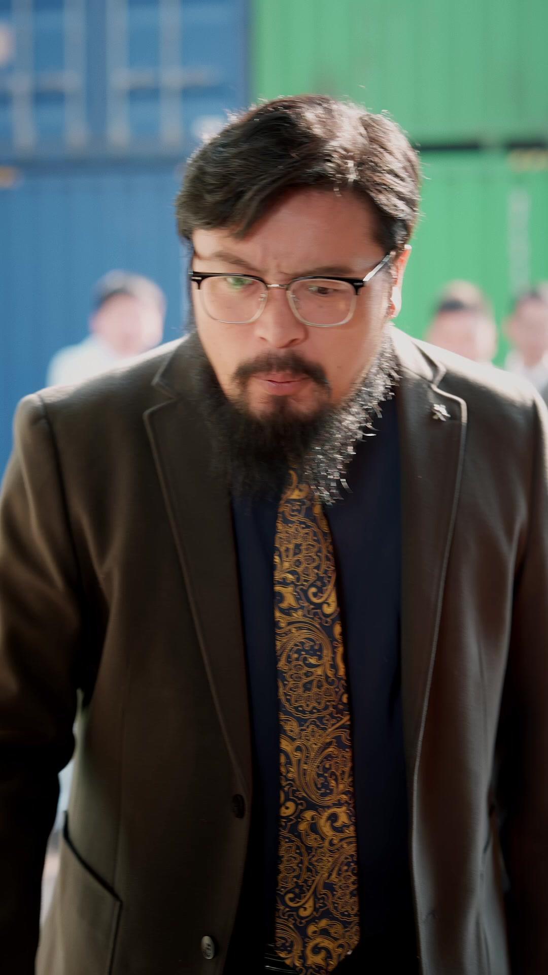 Magic Eyes Make Me King of Containers!