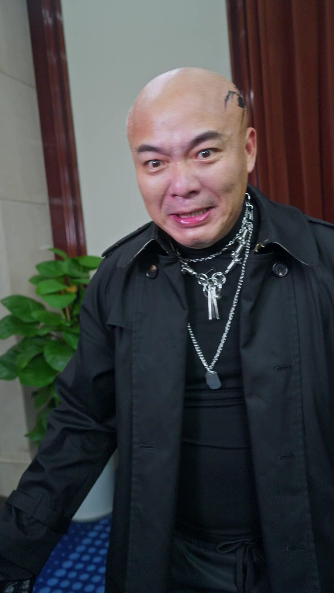 DIEU DU BILLARD : RETOUR DU MASQUE