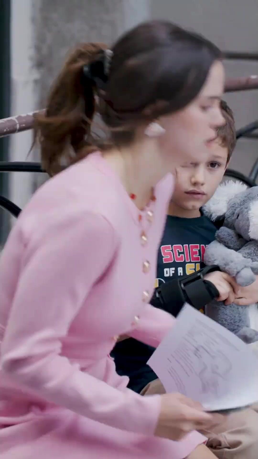 (Dublagem)O Bilionário e a Amada Grávida