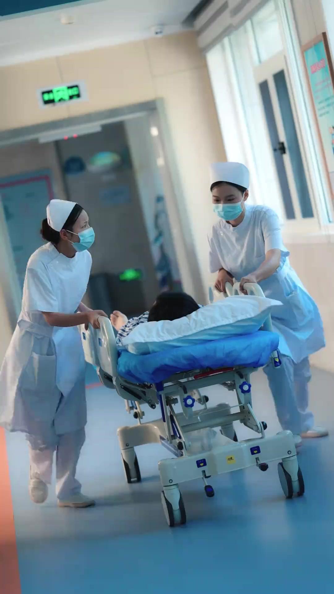 Nhuộm Đen Cành Xuân