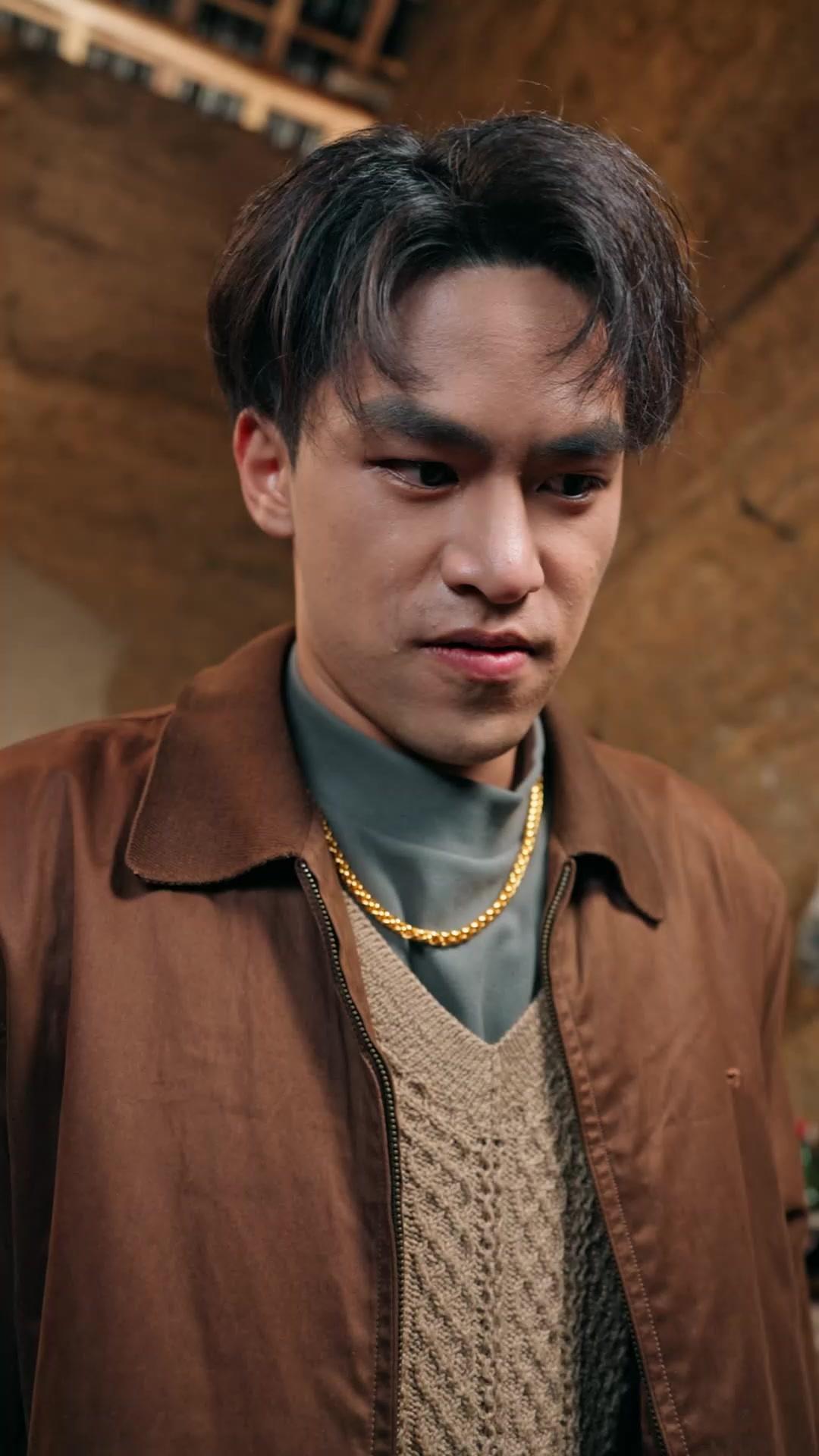 Sposa Lontana, Padre al Salvataggio