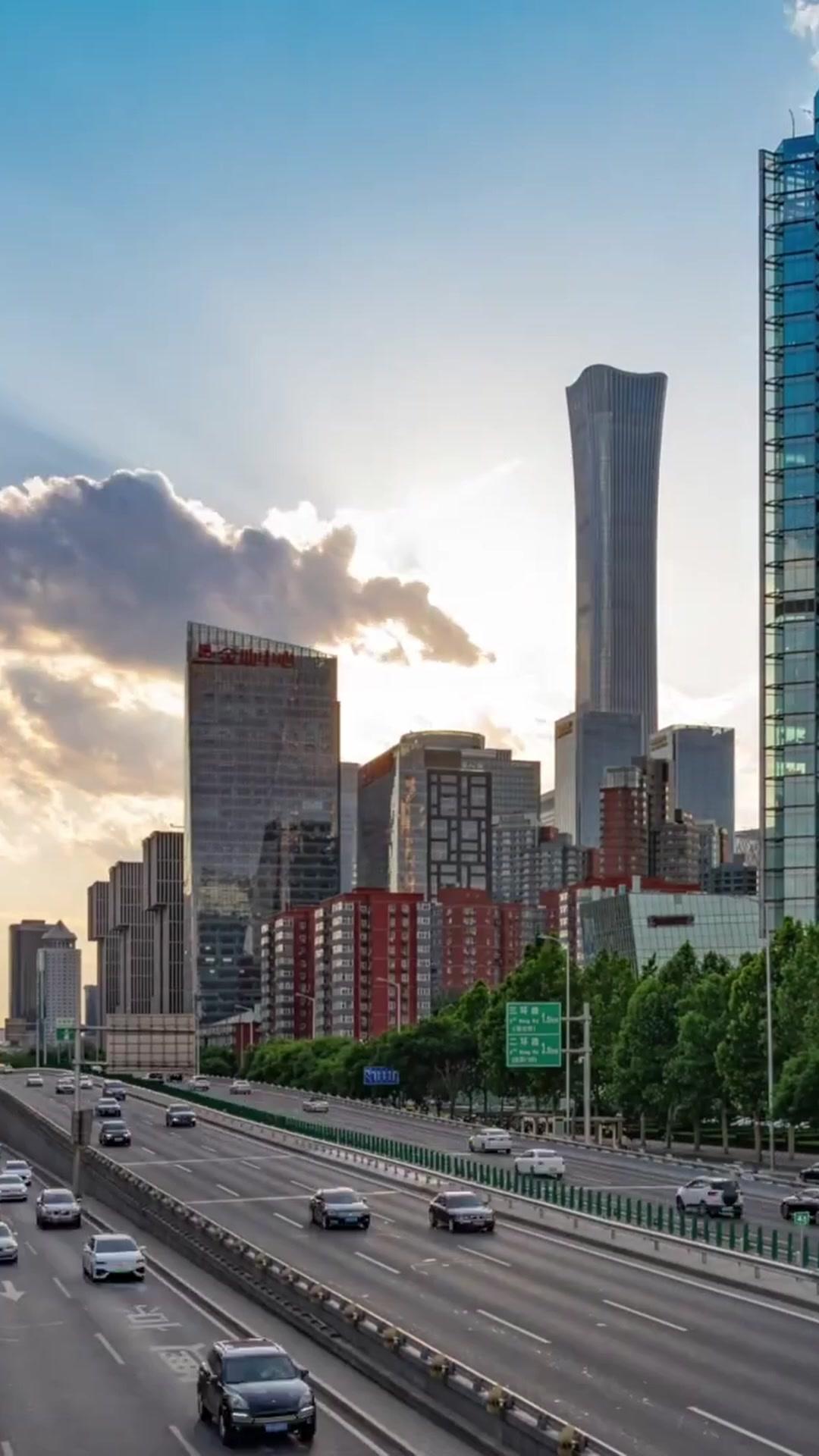 Malam Terjebak Cinta